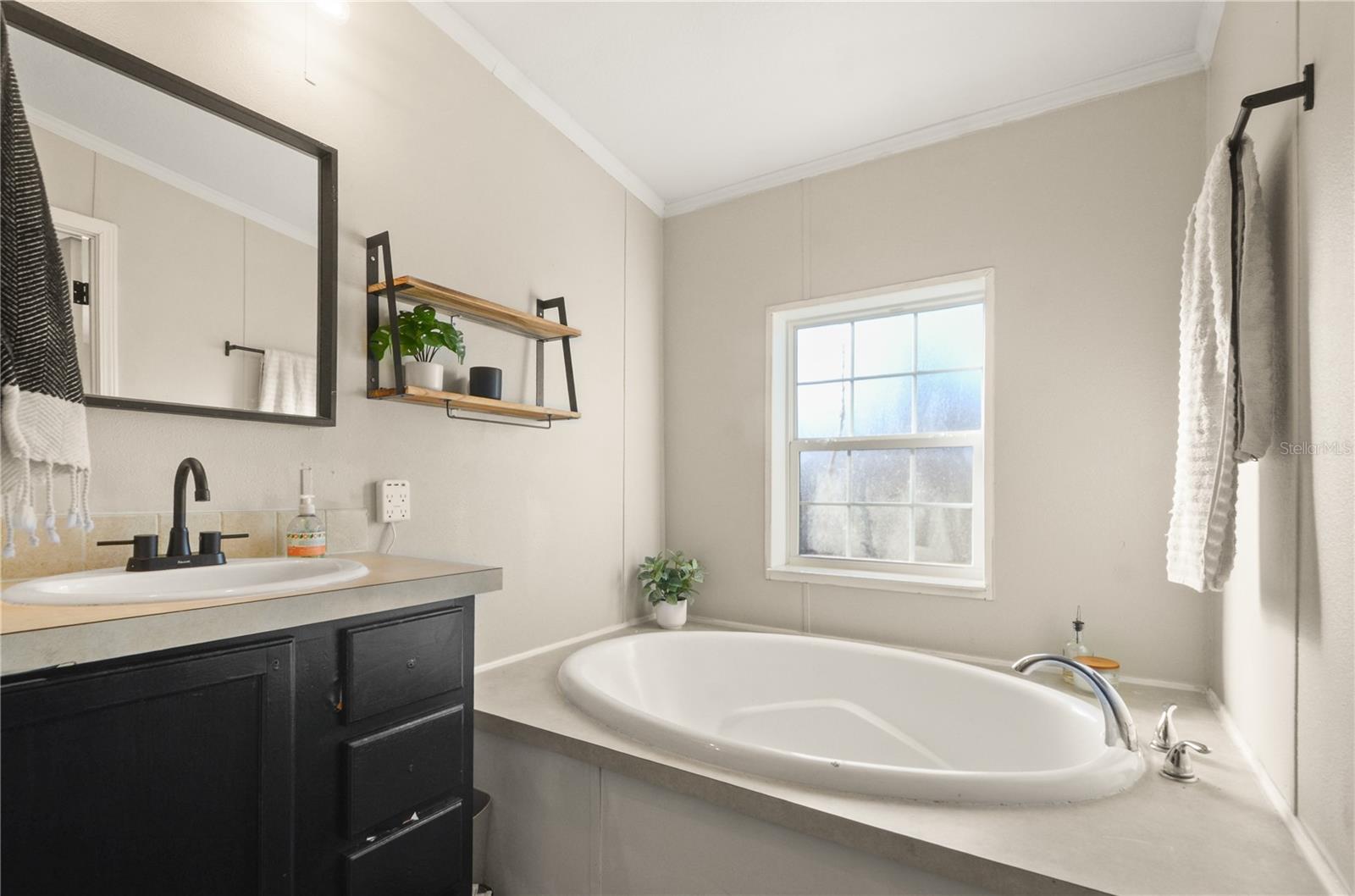 Image 16 of 28 For 1305 Groveland Avenue