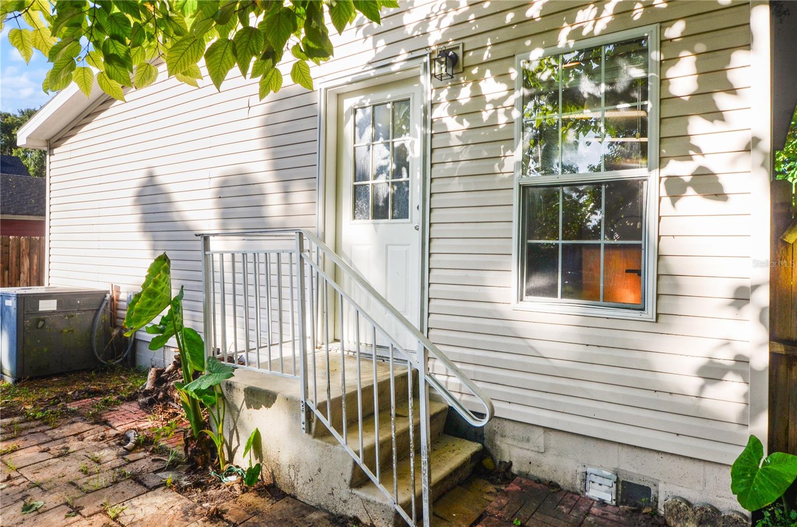 Image 24 of 28 For 1305 Groveland Avenue