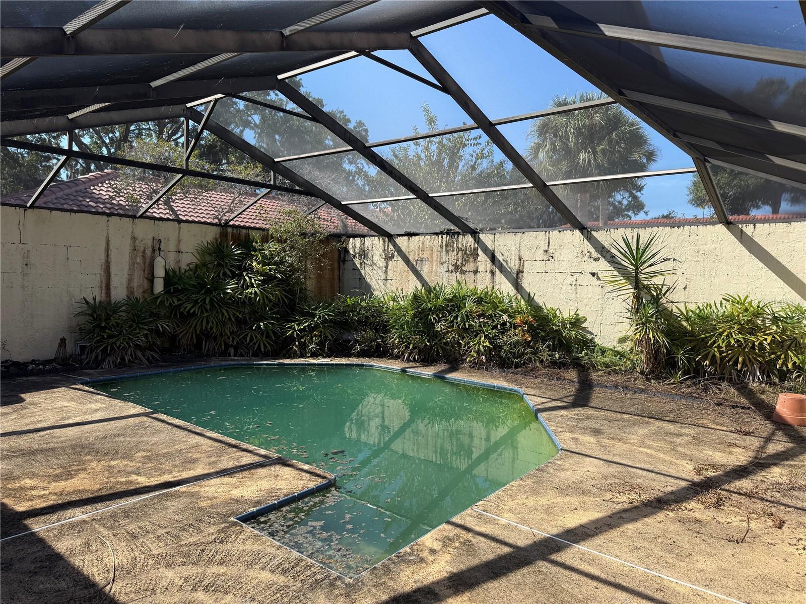 Image 23 of 31 For 4930 Haiti Circle 8