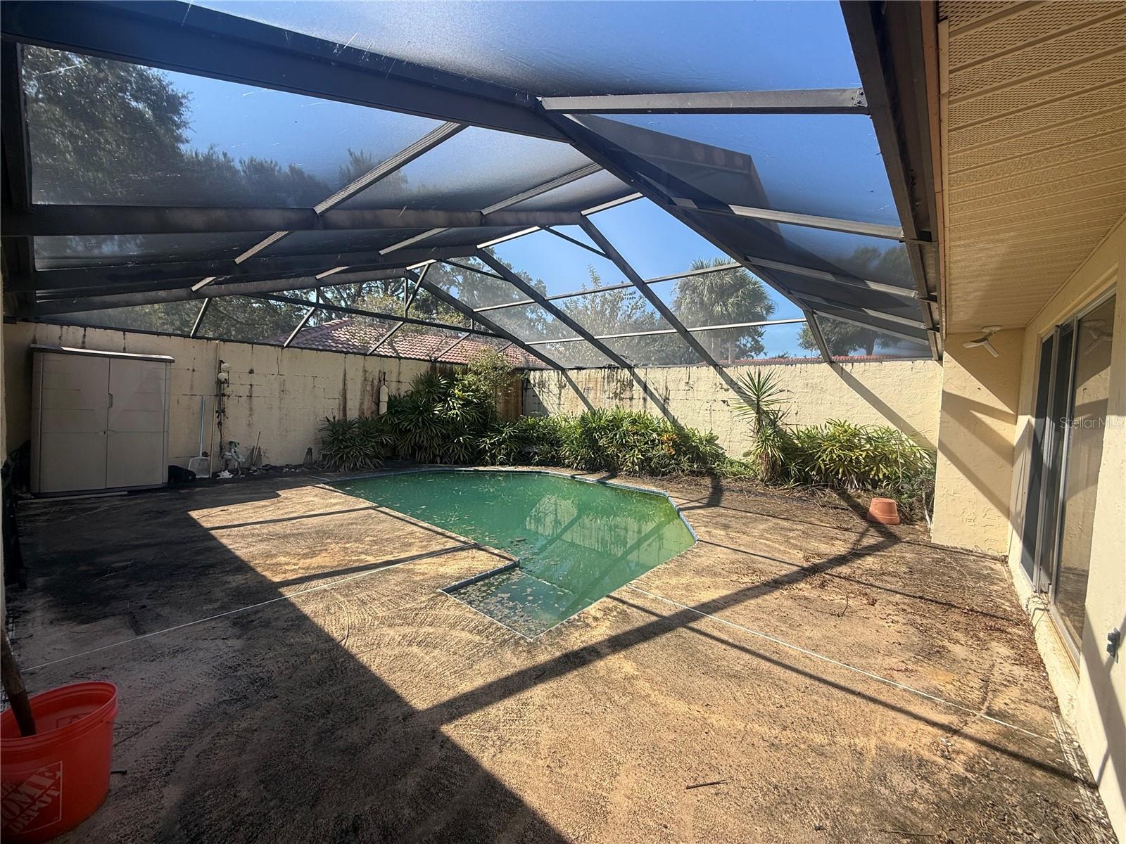 Image 24 of 31 For 4930 Haiti Circle 8