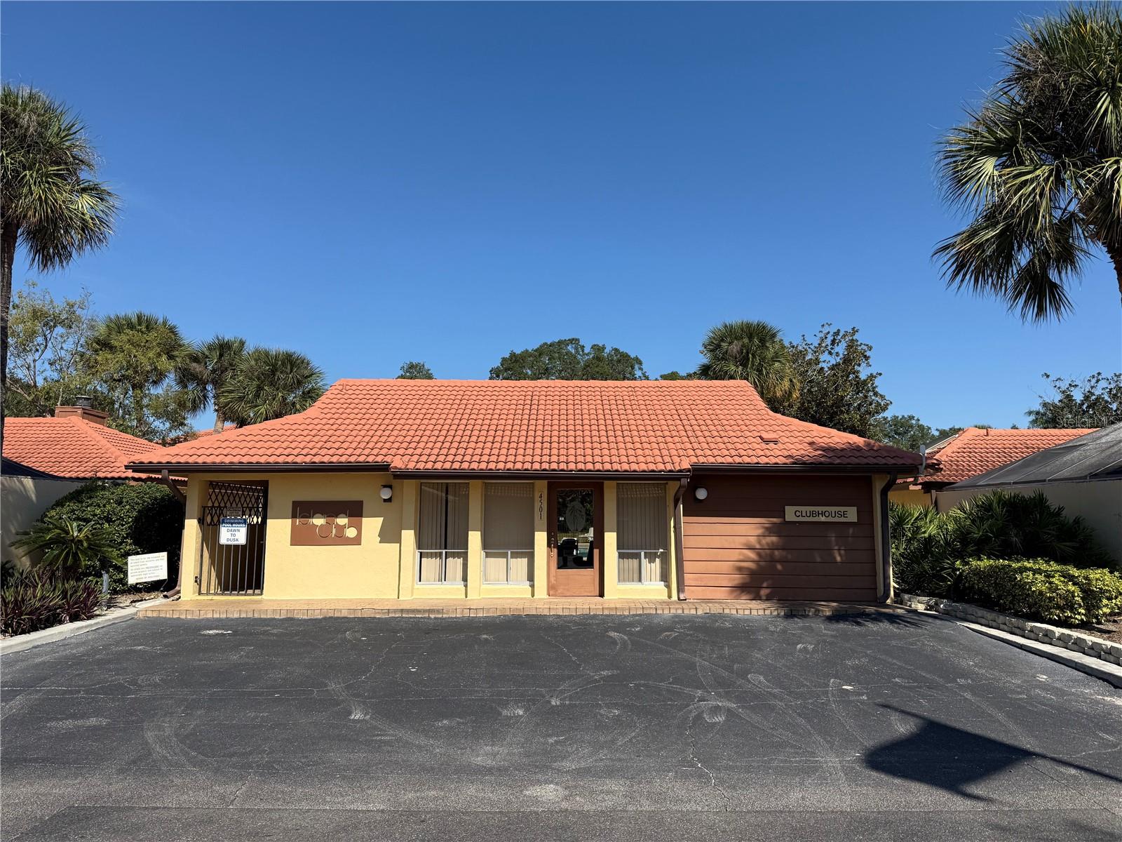 Image 27 of 31 For 4930 Haiti Circle 8