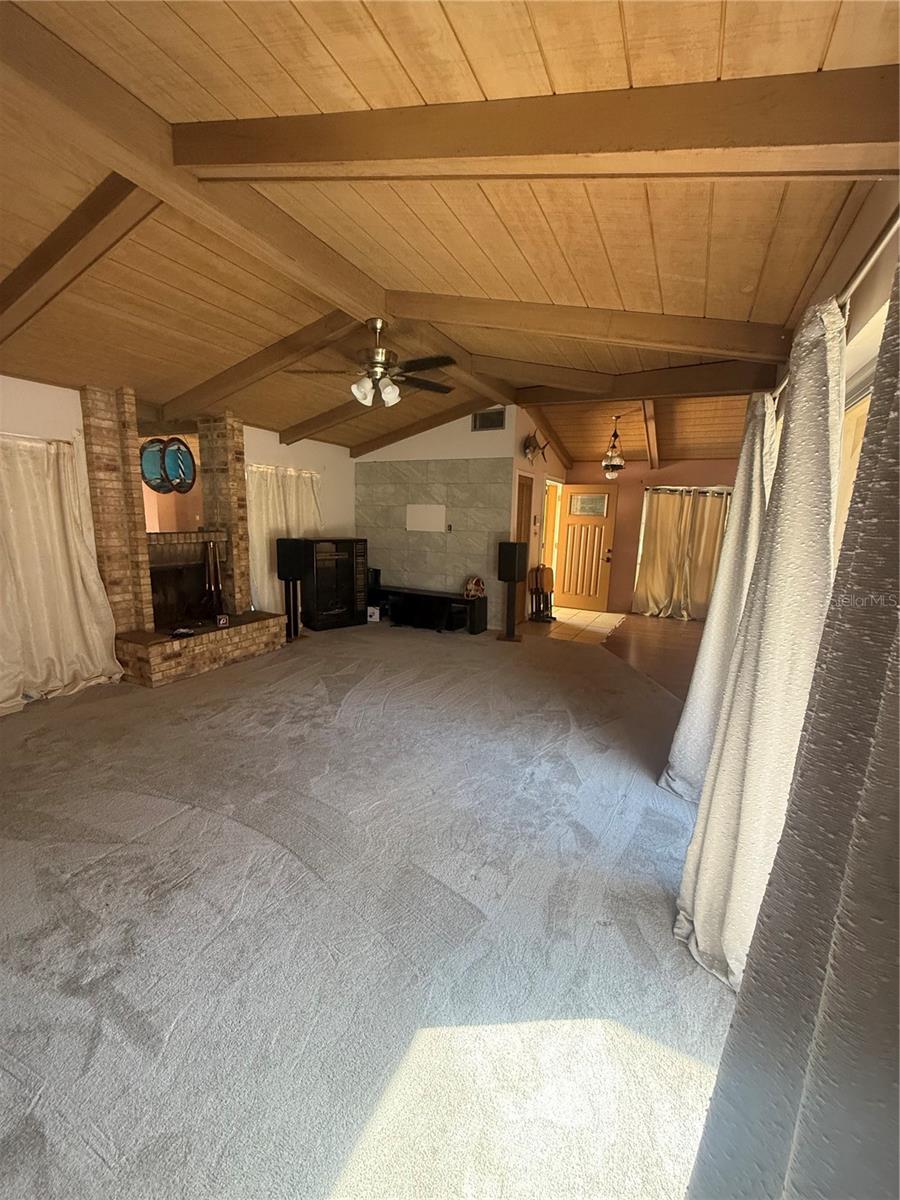 Image 4 of 31 For 4930 Haiti Circle 8