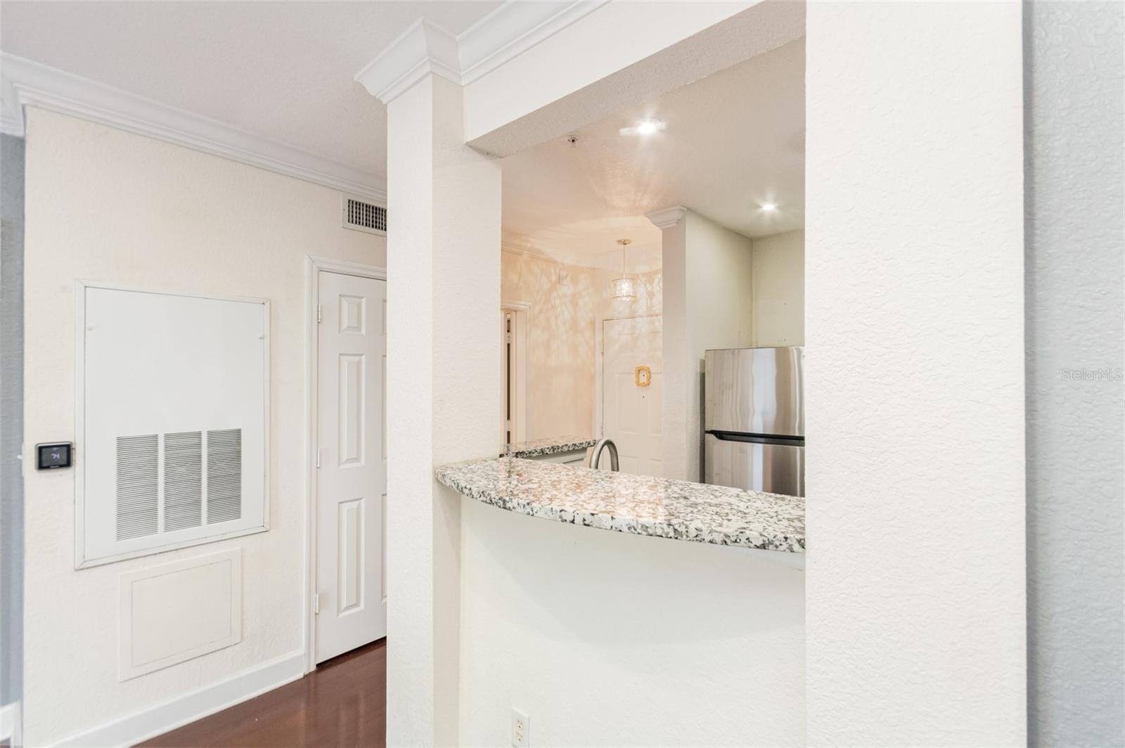 Image 11 of 29 For 304 South Street 4023