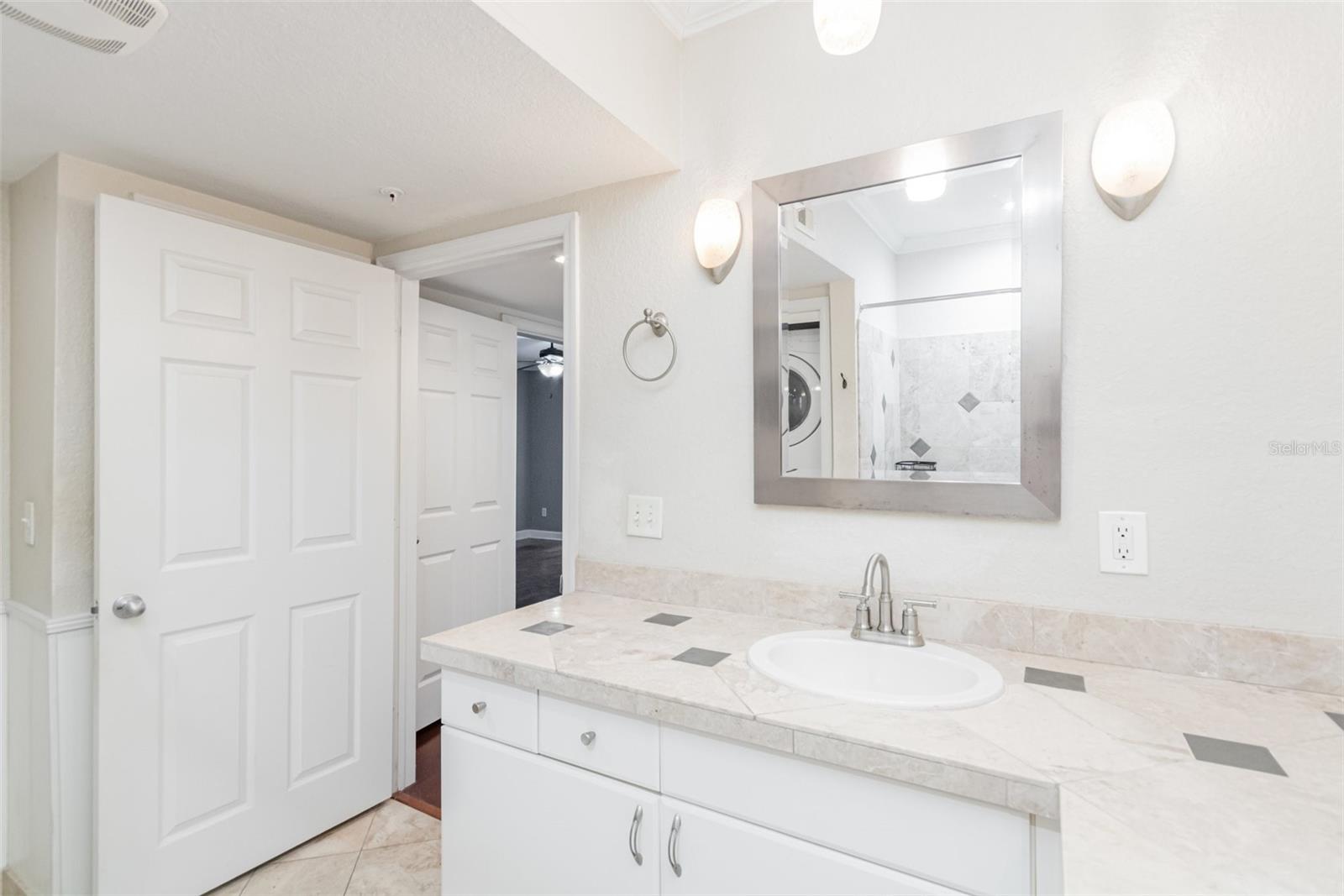 Image 23 of 29 For 304 South Street 4023