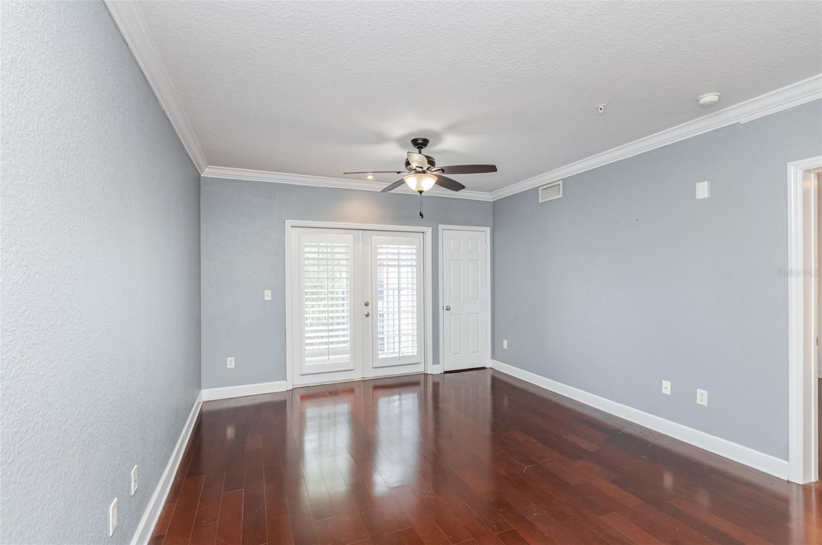 Image 7 of 29 For 304 South Street 4023