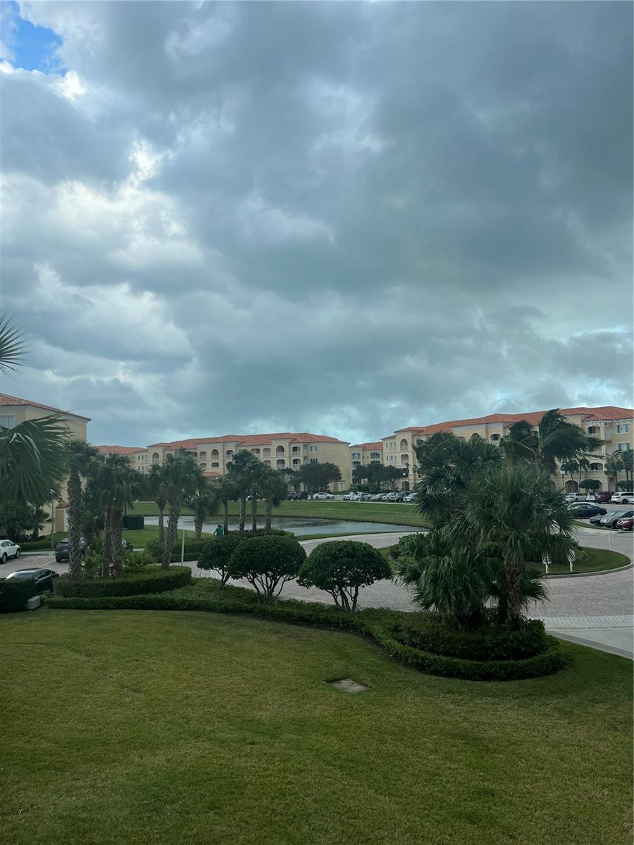 Image 30 of 37 For 37 Harbour Isle Drive E 206