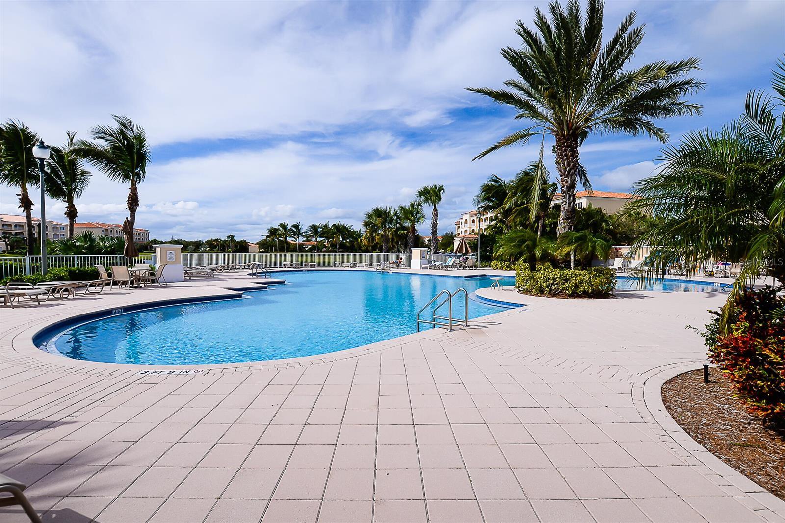 Image 35 of 37 For 37 Harbour Isle Drive E 206