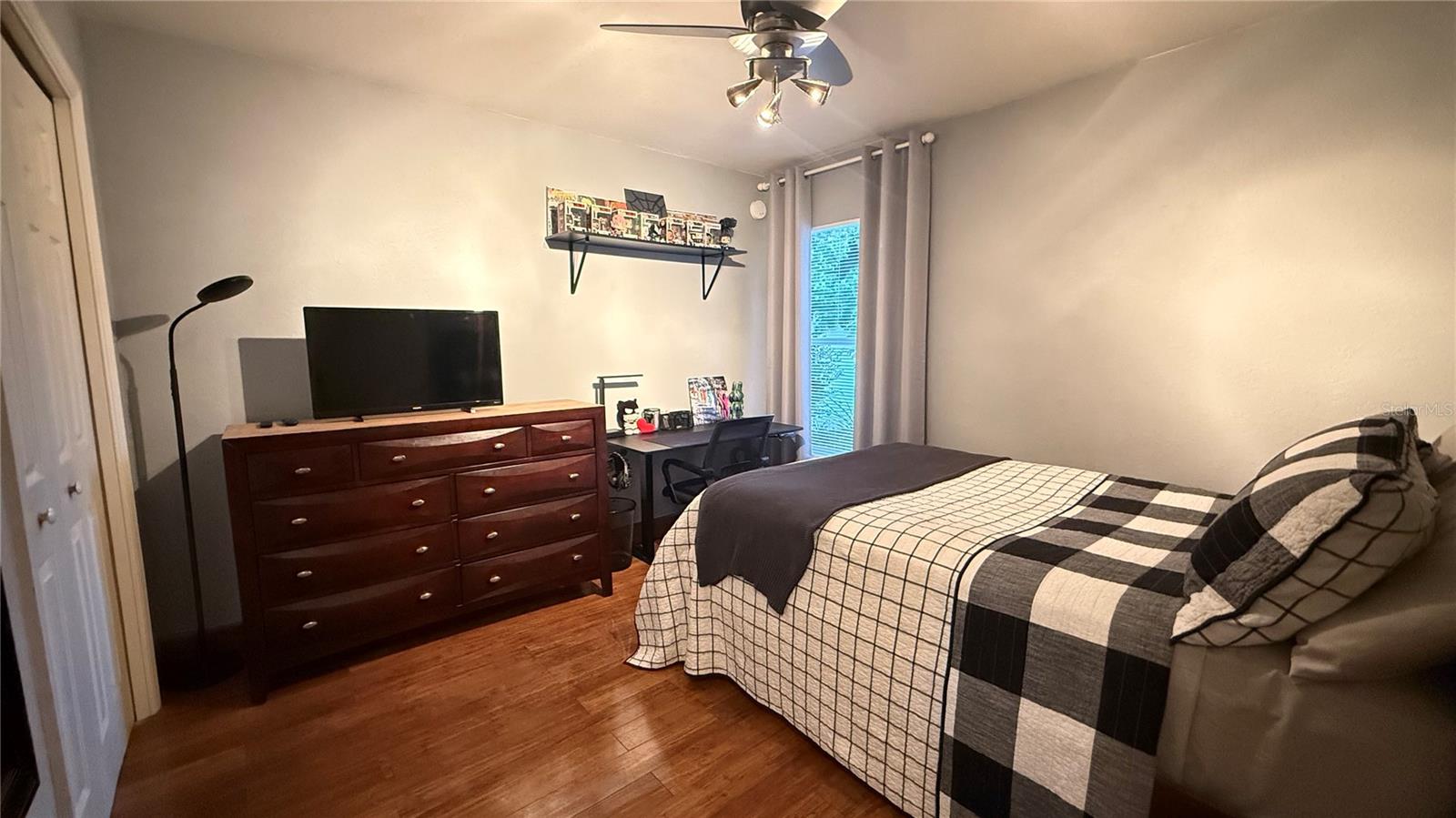 Image 17 of 31 For 175 Cloverdale Road