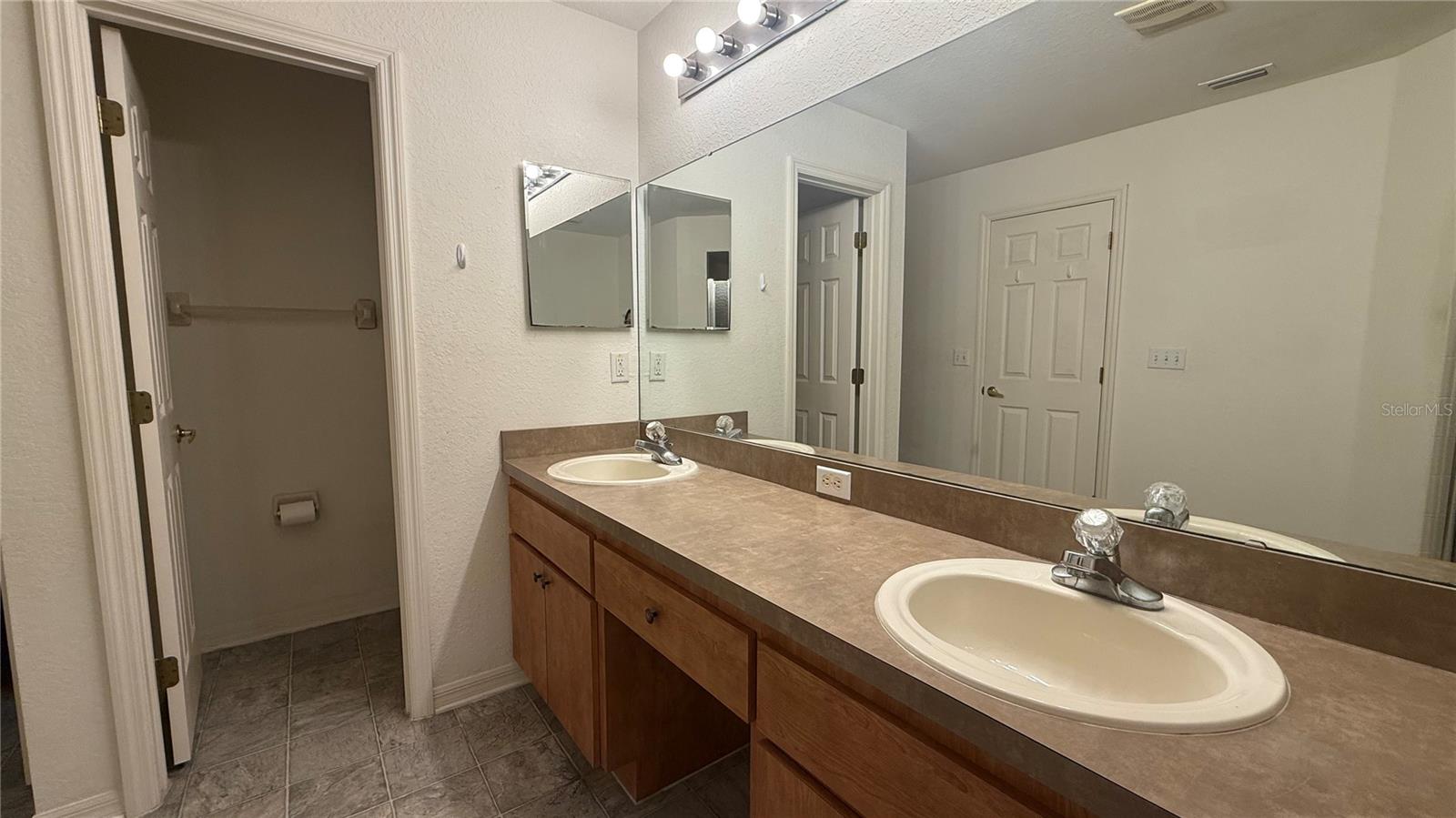 Image 23 of 31 For 175 Cloverdale Road