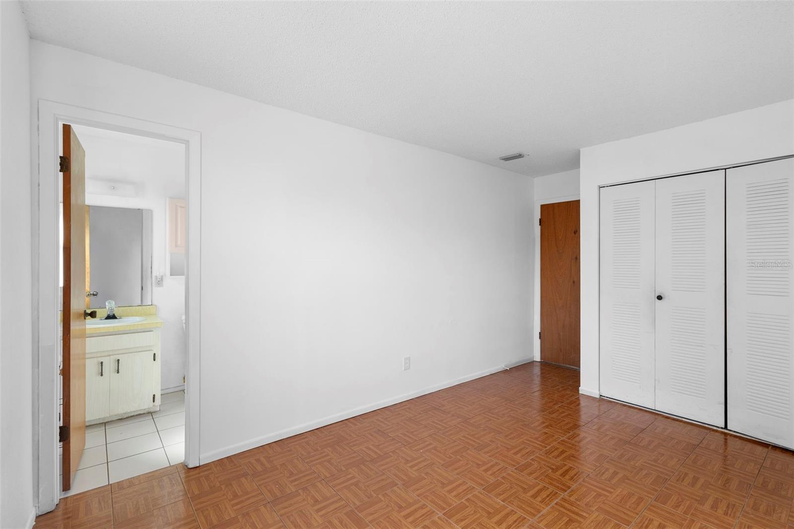 Image 18 of 35 For 7708 Toucan Drive