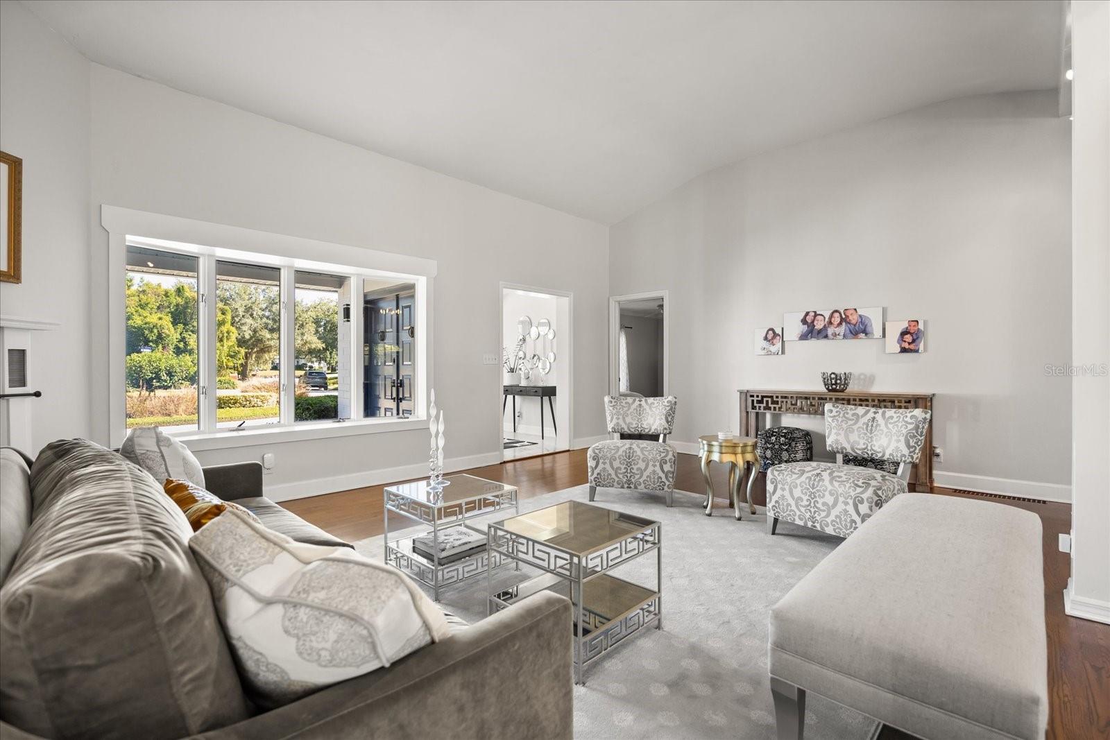 Listing photo id 9 for 2299 Via Tuscany