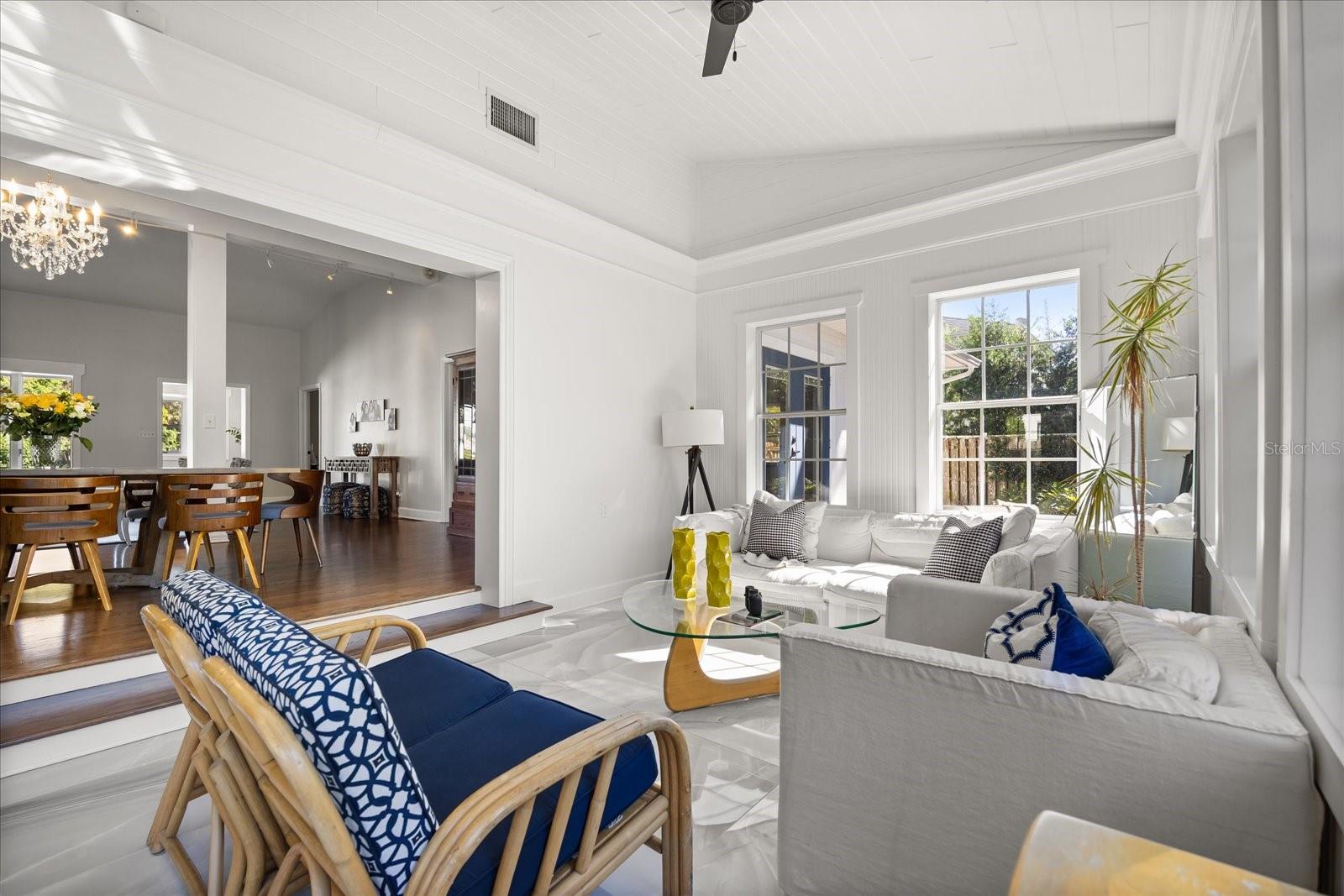 Listing photo id 13 for 2299 Via Tuscany