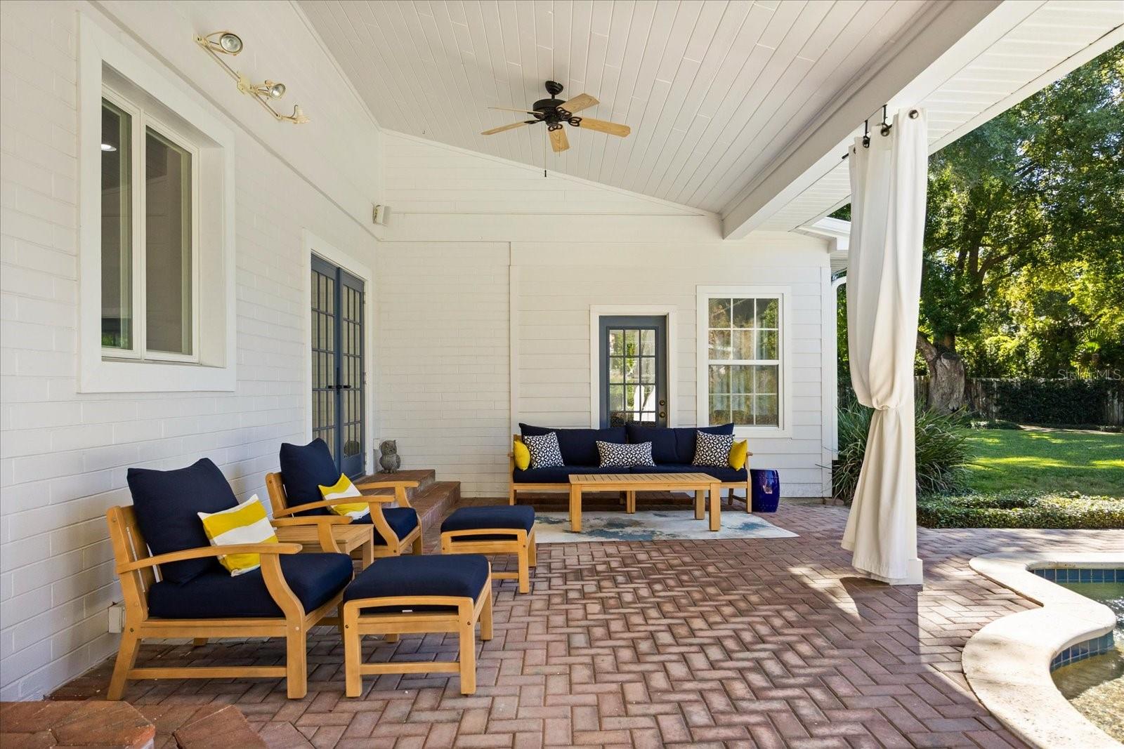 Listing photo id 24 for 2299 Via Tuscany