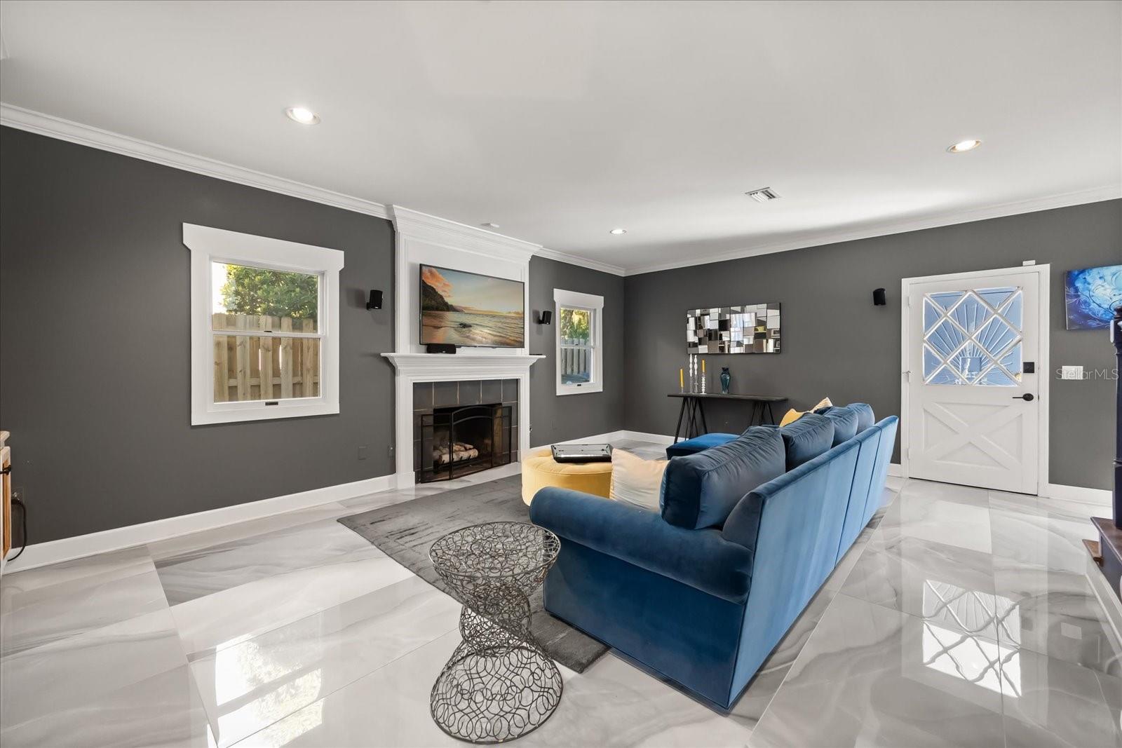 Listing photo id 27 for 2299 Via Tuscany