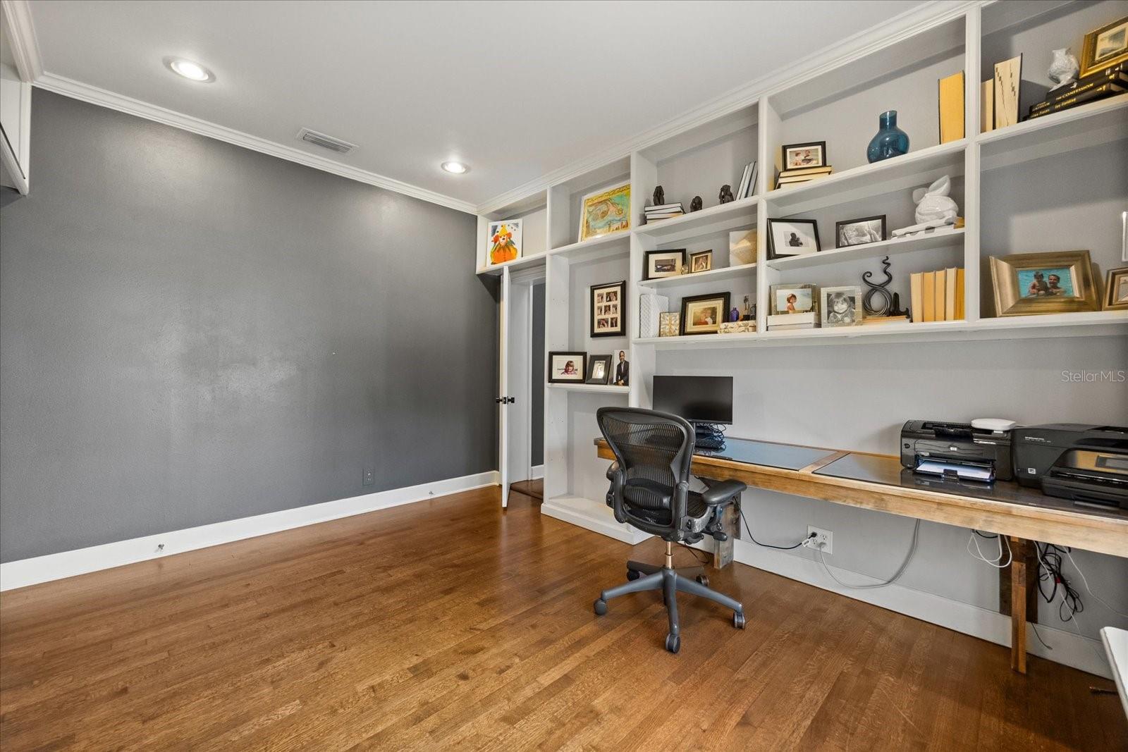 Listing photo id 29 for 2299 Via Tuscany