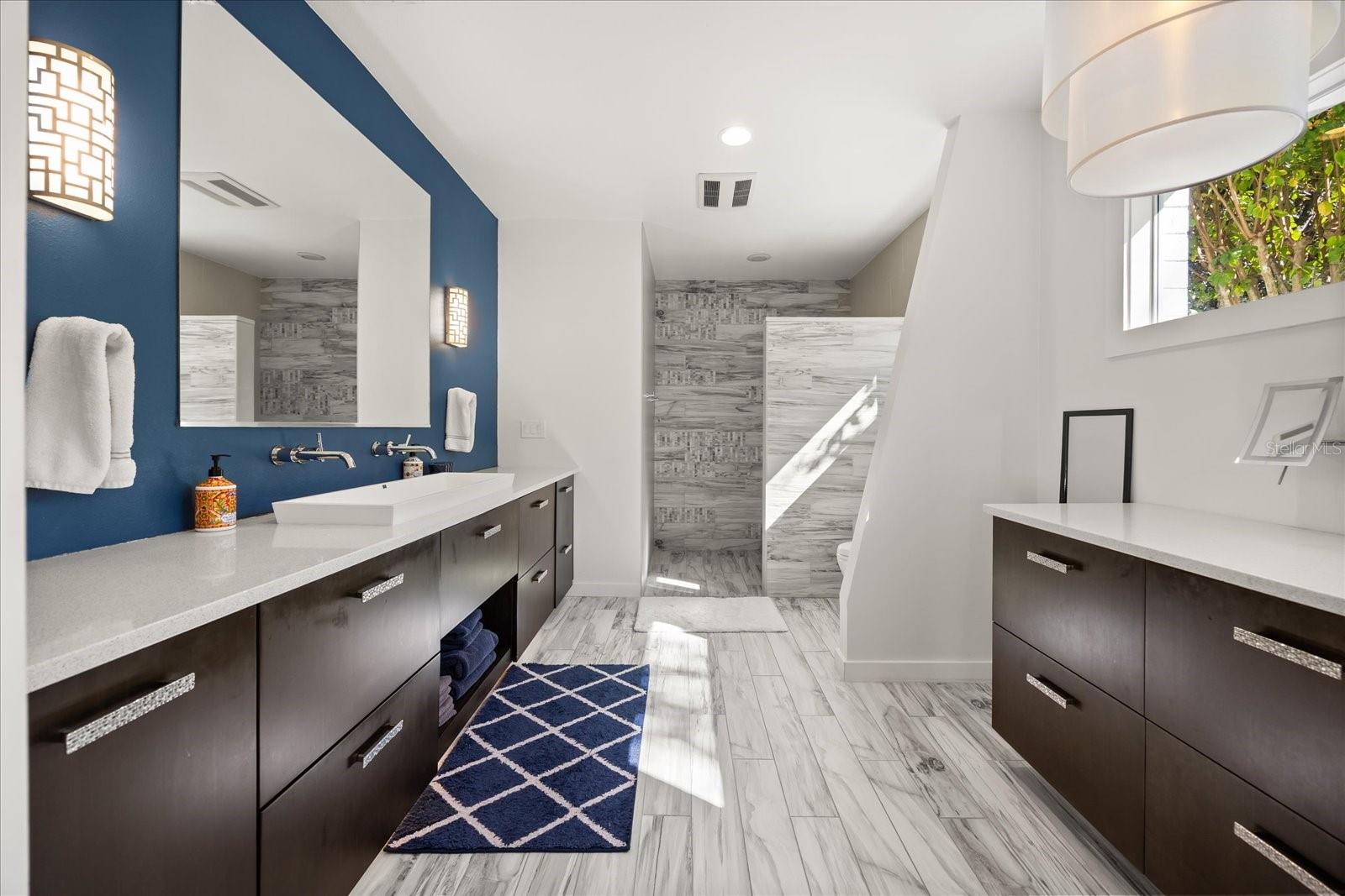 Listing photo id 37 for 2299 Via Tuscany