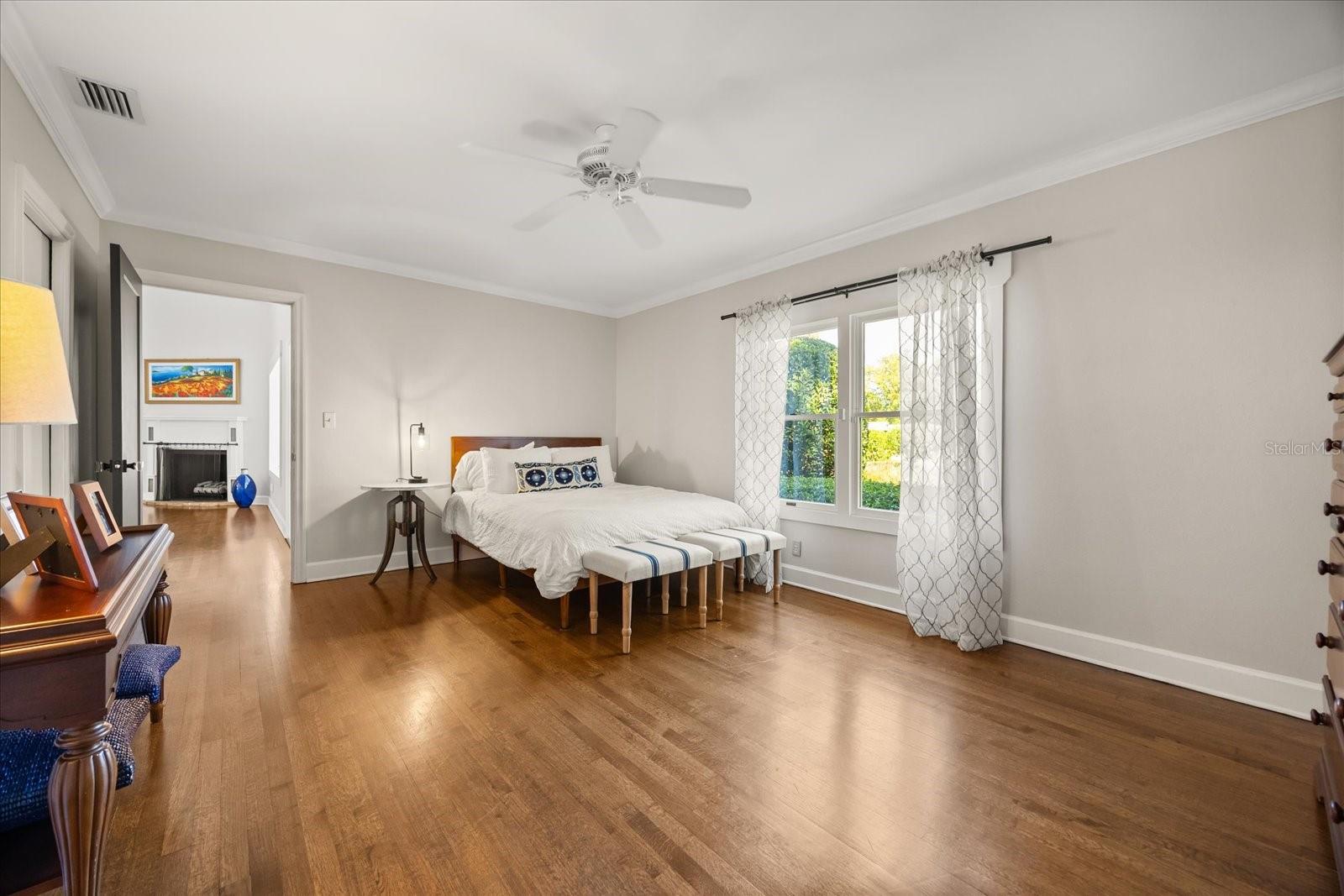 Listing photo id 40 for 2299 Via Tuscany