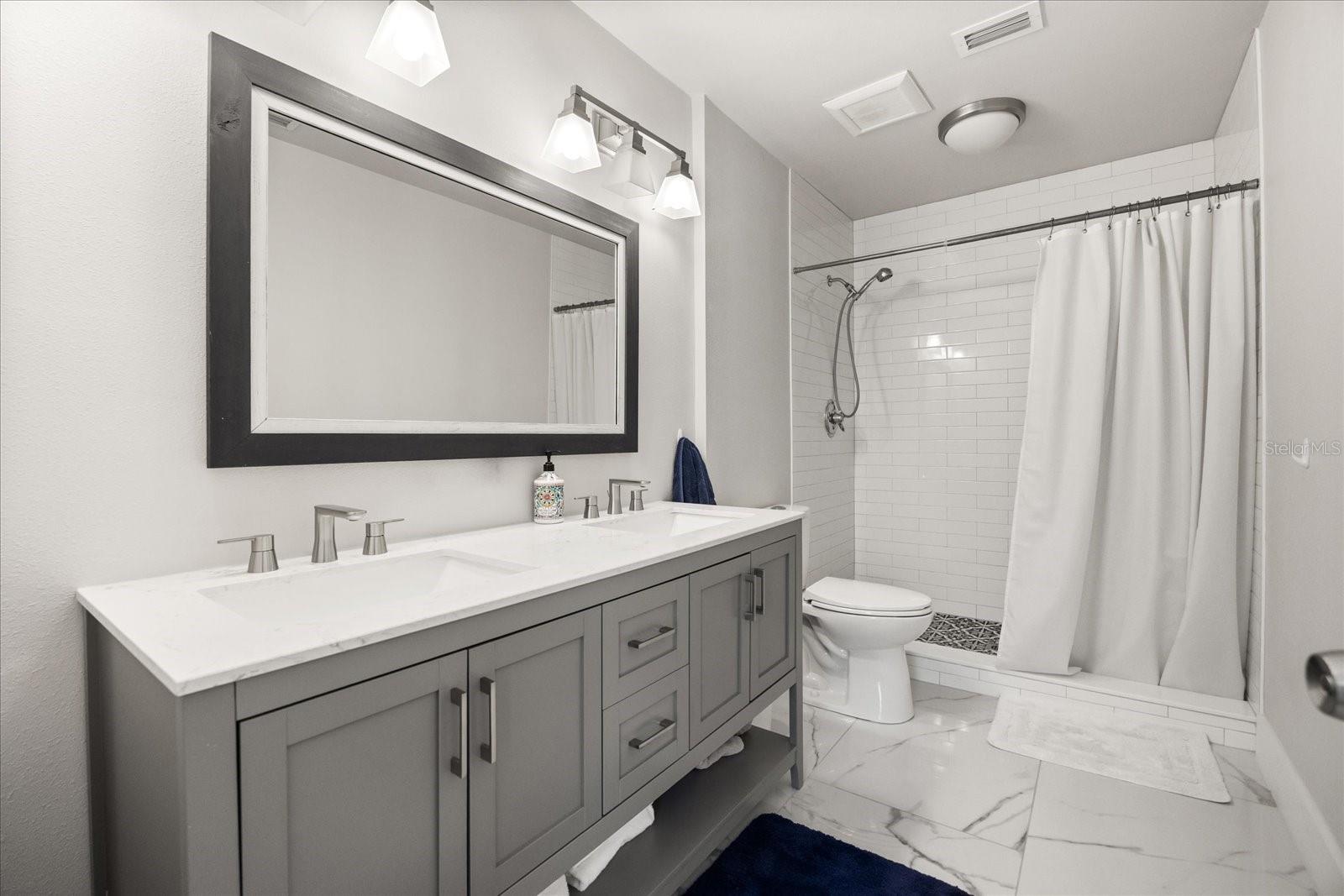 Listing photo id 46 for 2299 Via Tuscany