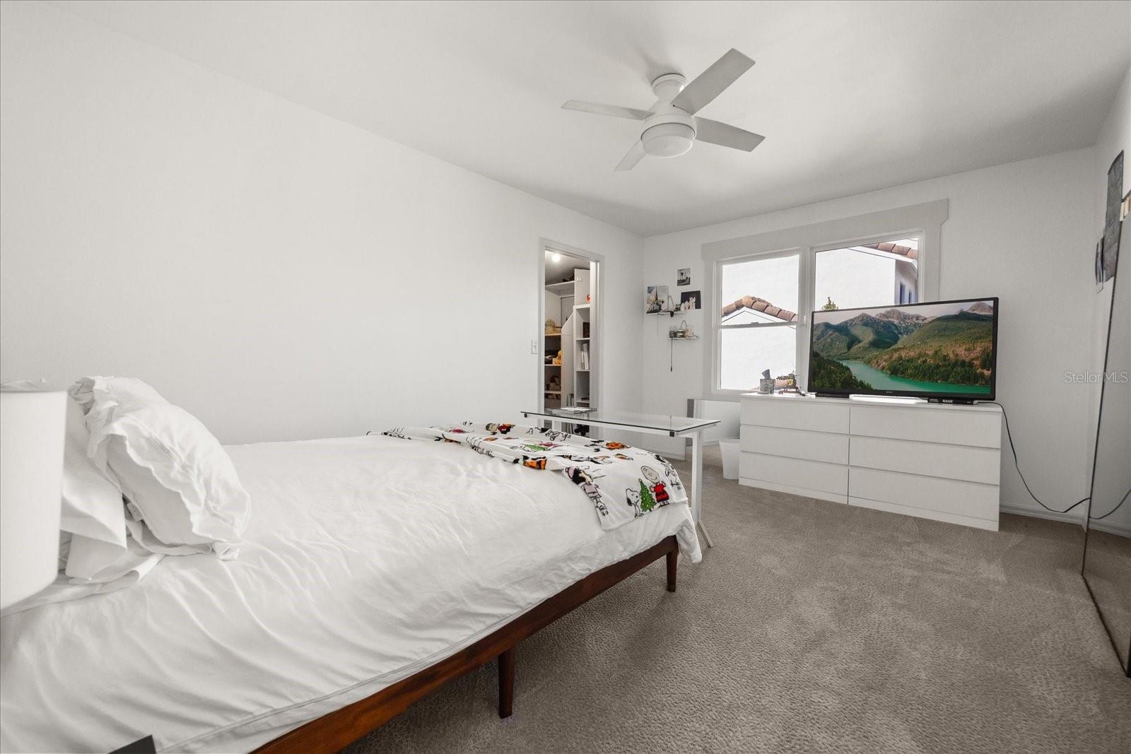 Listing photo id 47 for 2299 Via Tuscany