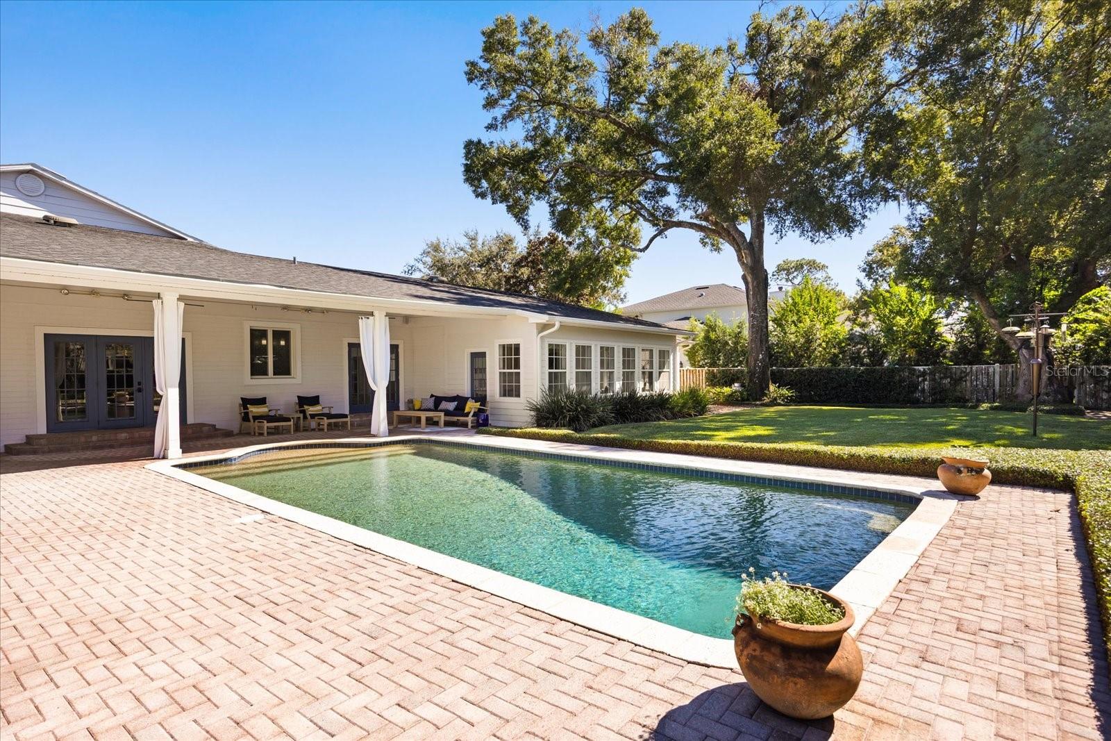 Listing photo id 52 for 2299 Via Tuscany