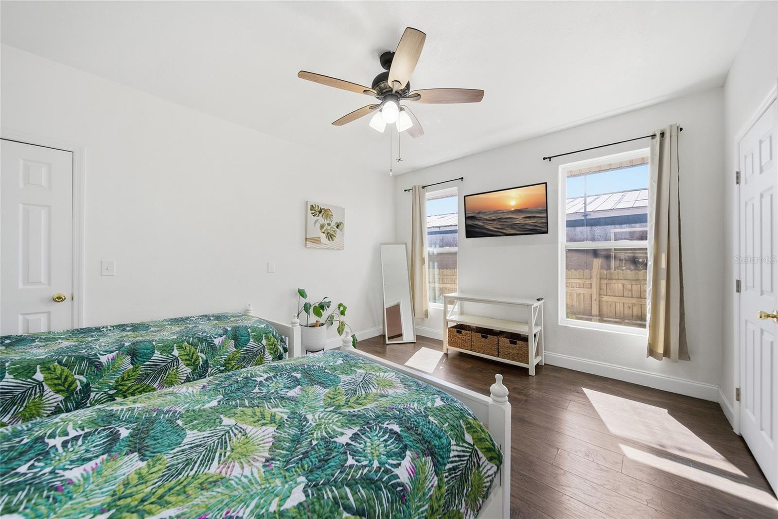 Image 15 of 35 For 1734 3rd Street Ne