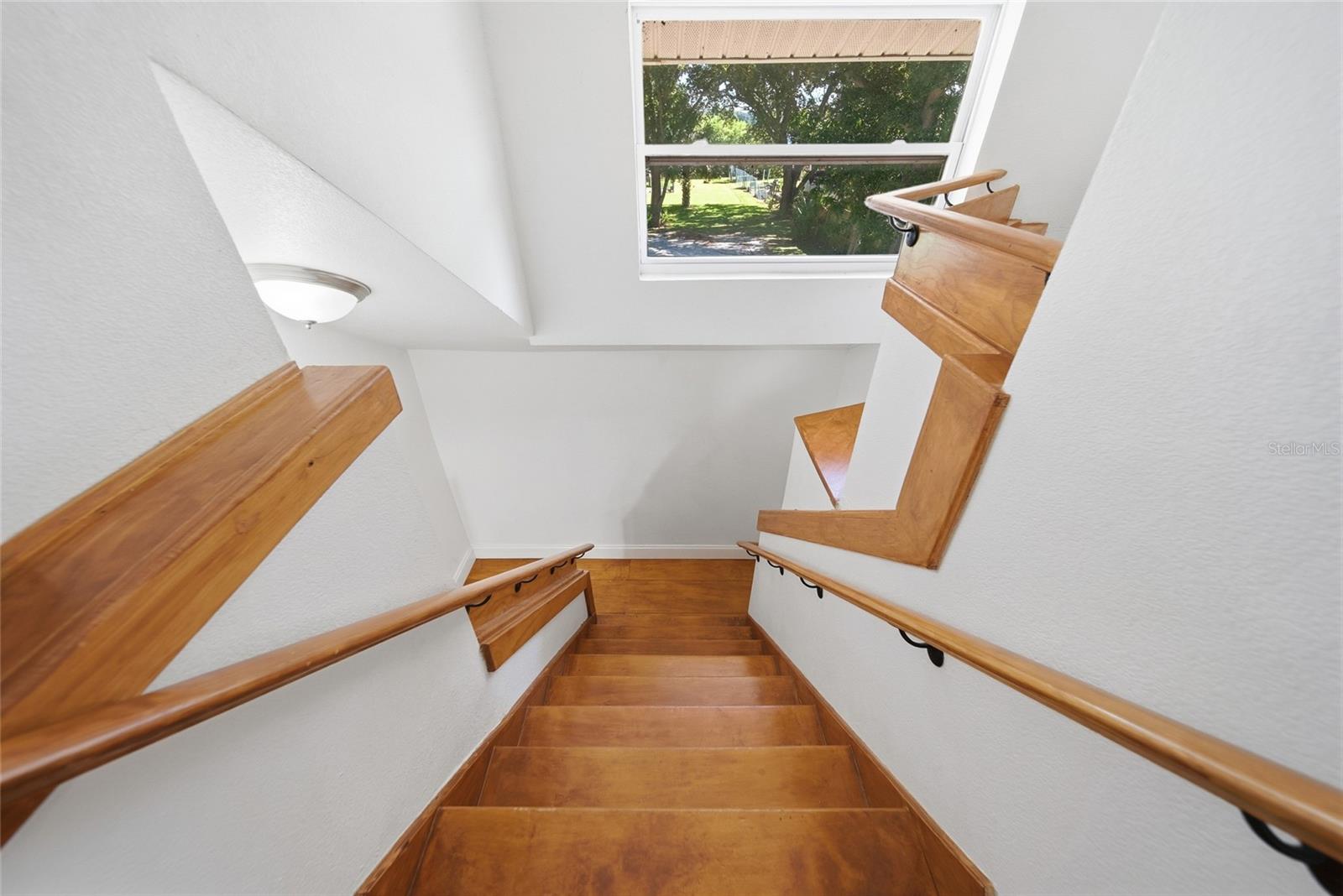 Image 20 of 35 For 1734 3rd Street Ne