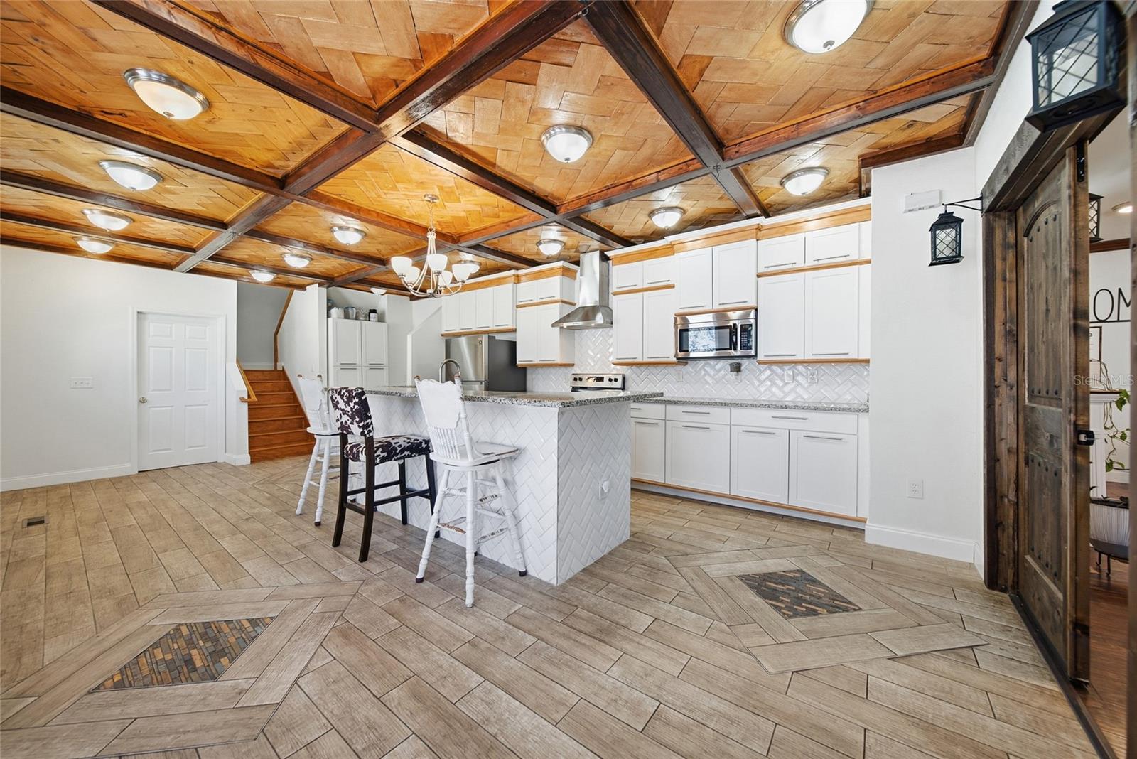 Image 6 of 35 For 1734 3rd Street Ne