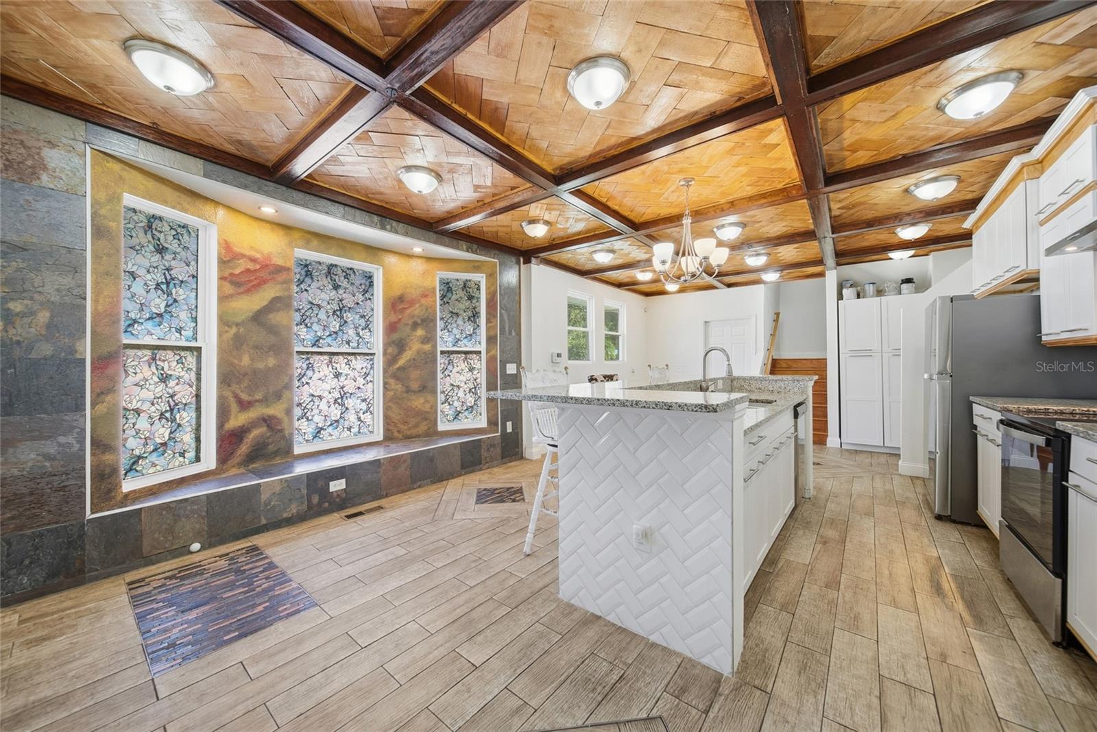 Image 7 of 35 For 1734 3rd Street Ne