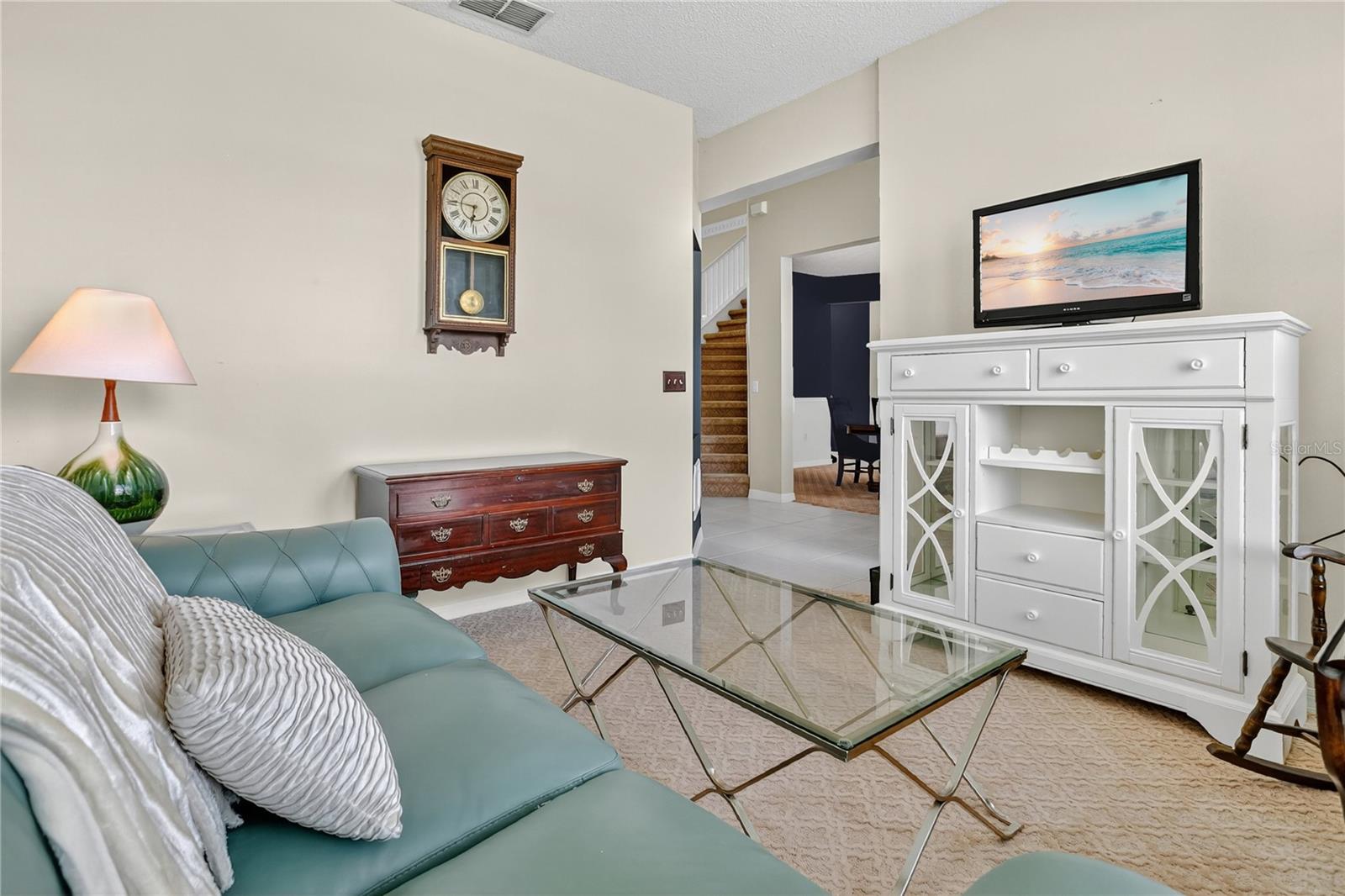 Image 12 of 27 For 223 Tavestock Loop