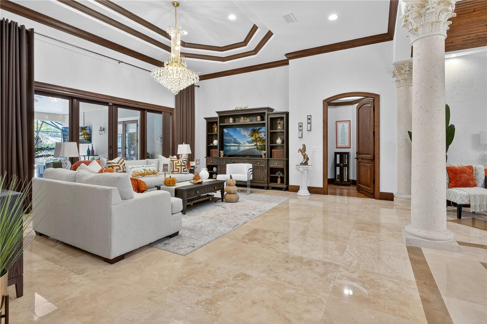 Image 17 of 89 For 8541 Christophers Haven Court