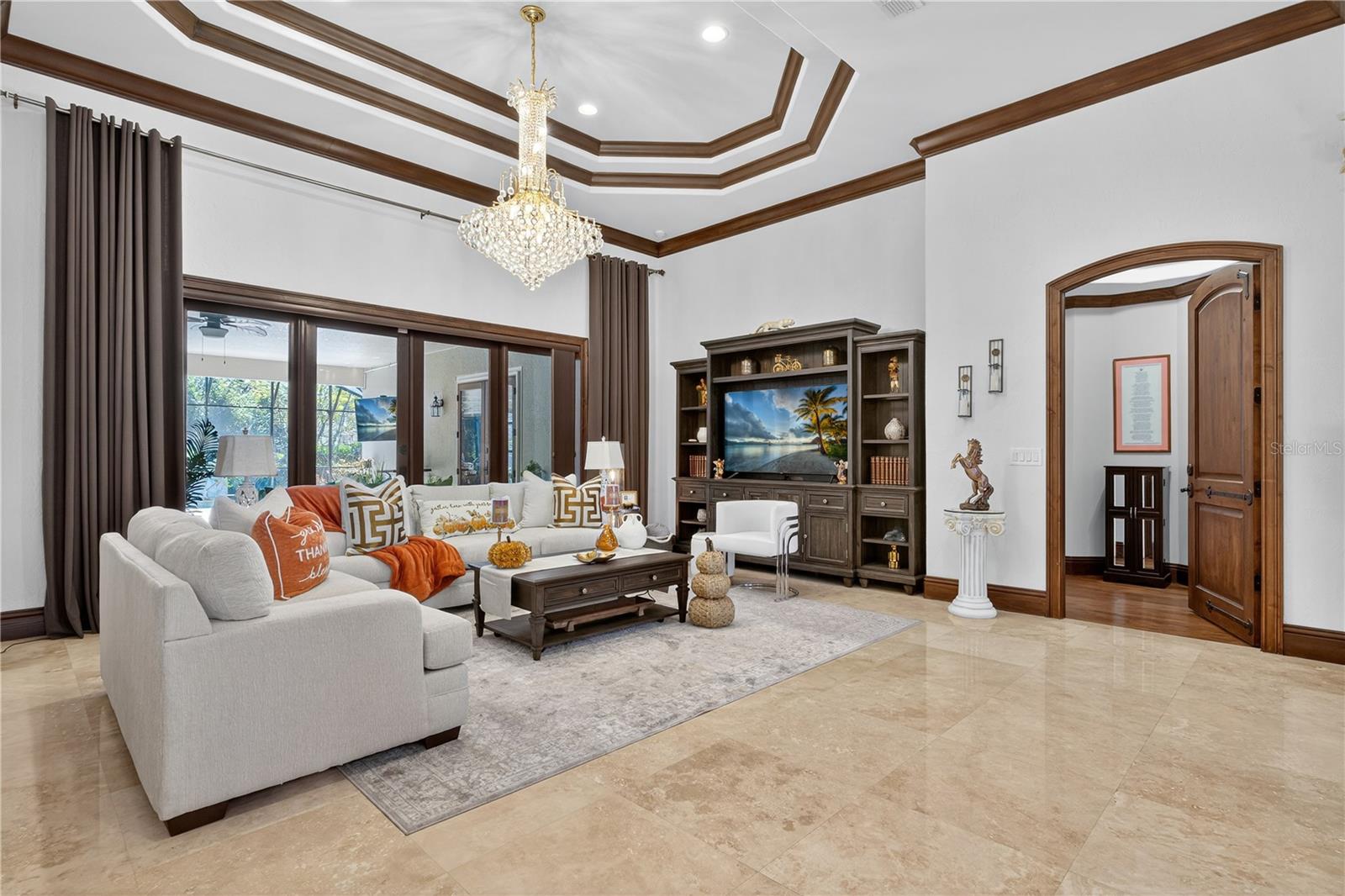 Image 18 of 89 For 8541 Christophers Haven Court