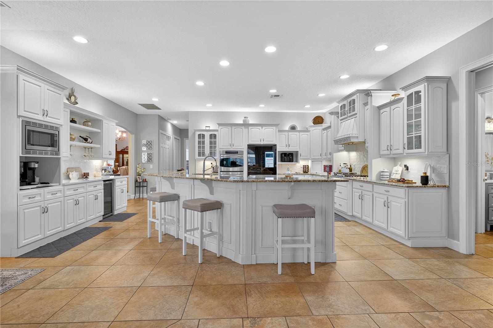 Image 23 of 89 For 8541 Christophers Haven Court