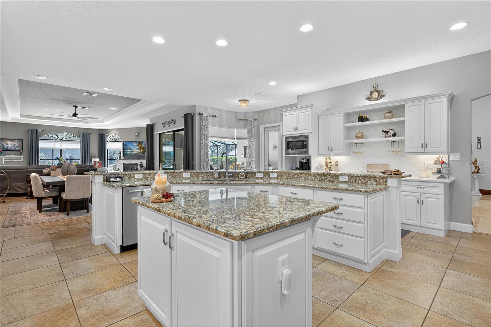 Image 25 of 89 For 8541 Christophers Haven Court