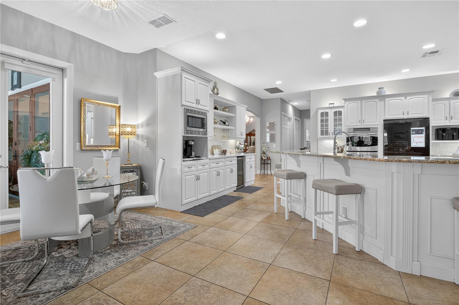 Image 28 of 89 For 8541 Christophers Haven Court