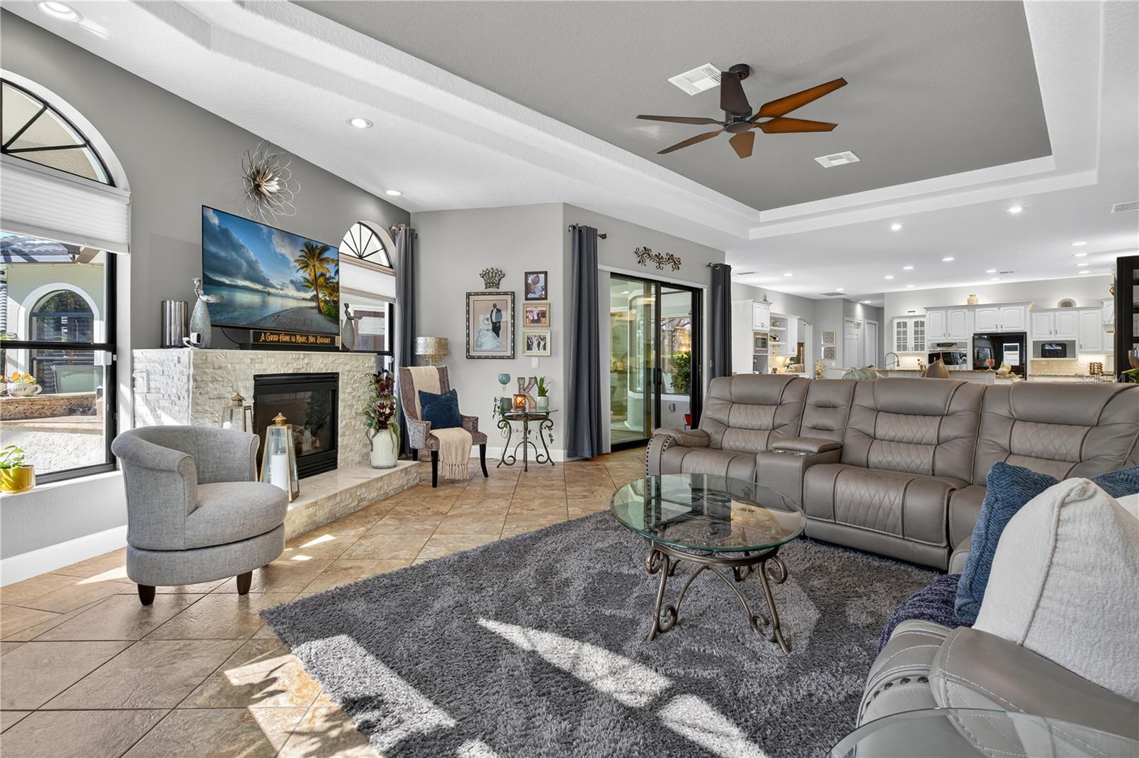 Image 34 of 89 For 8541 Christophers Haven Court