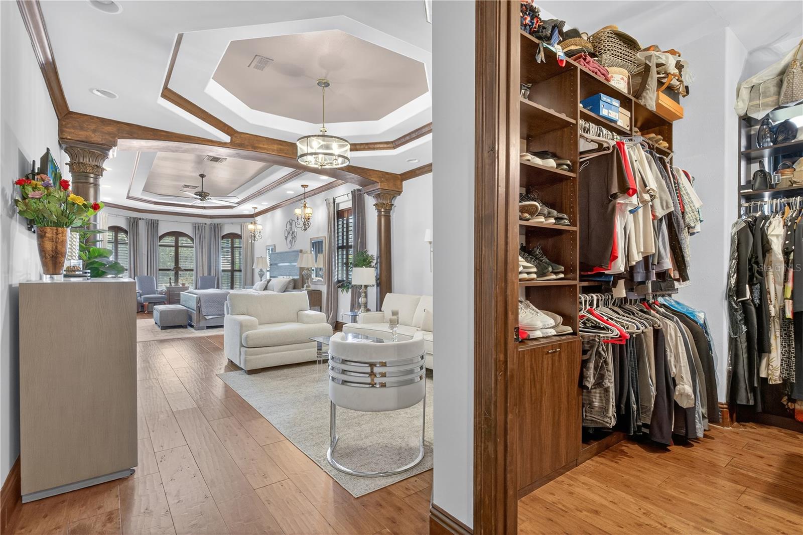 Image 39 of 89 For 8541 Christophers Haven Court