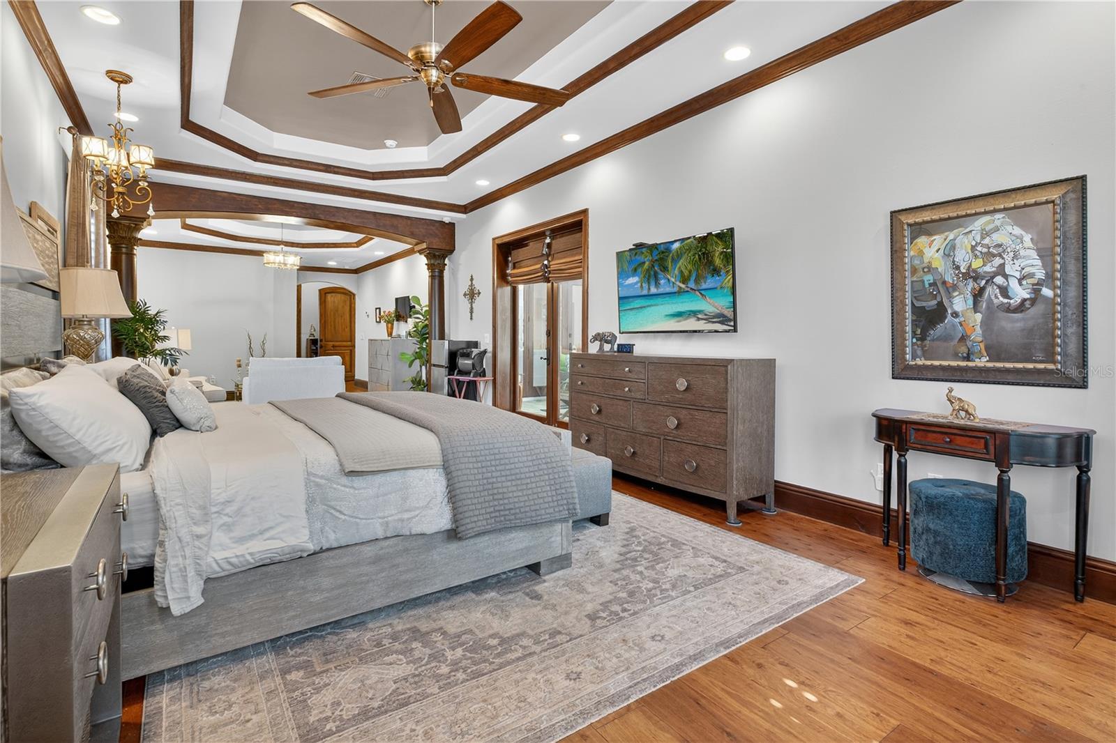 Image 46 of 89 For 8541 Christophers Haven Court