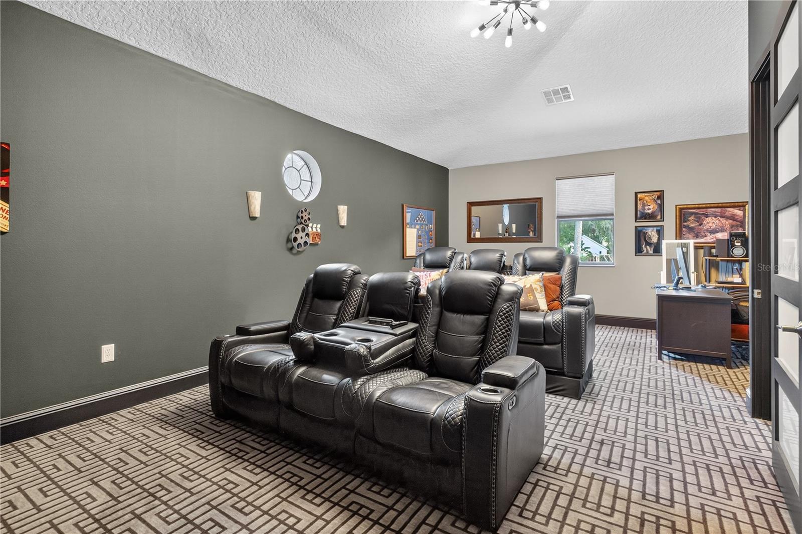 Image 64 of 89 For 8541 Christophers Haven Court