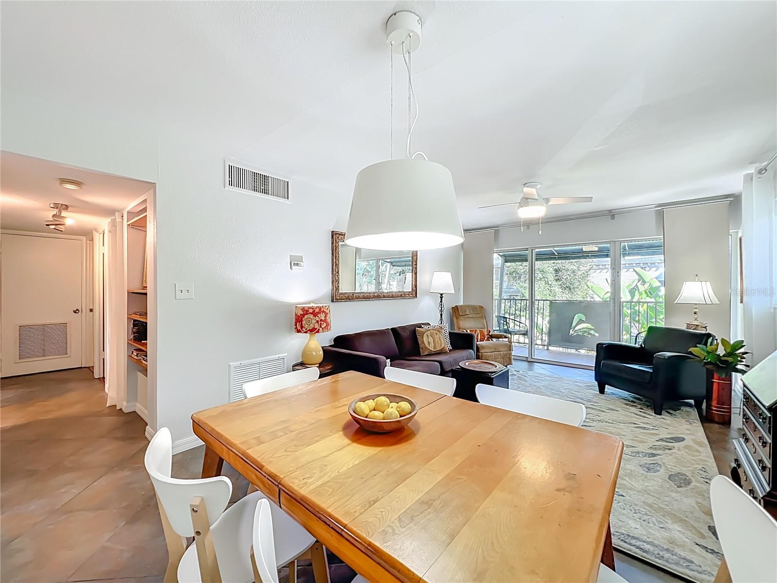 Image 21 of 60 For 1100 Delaney Avenue G23