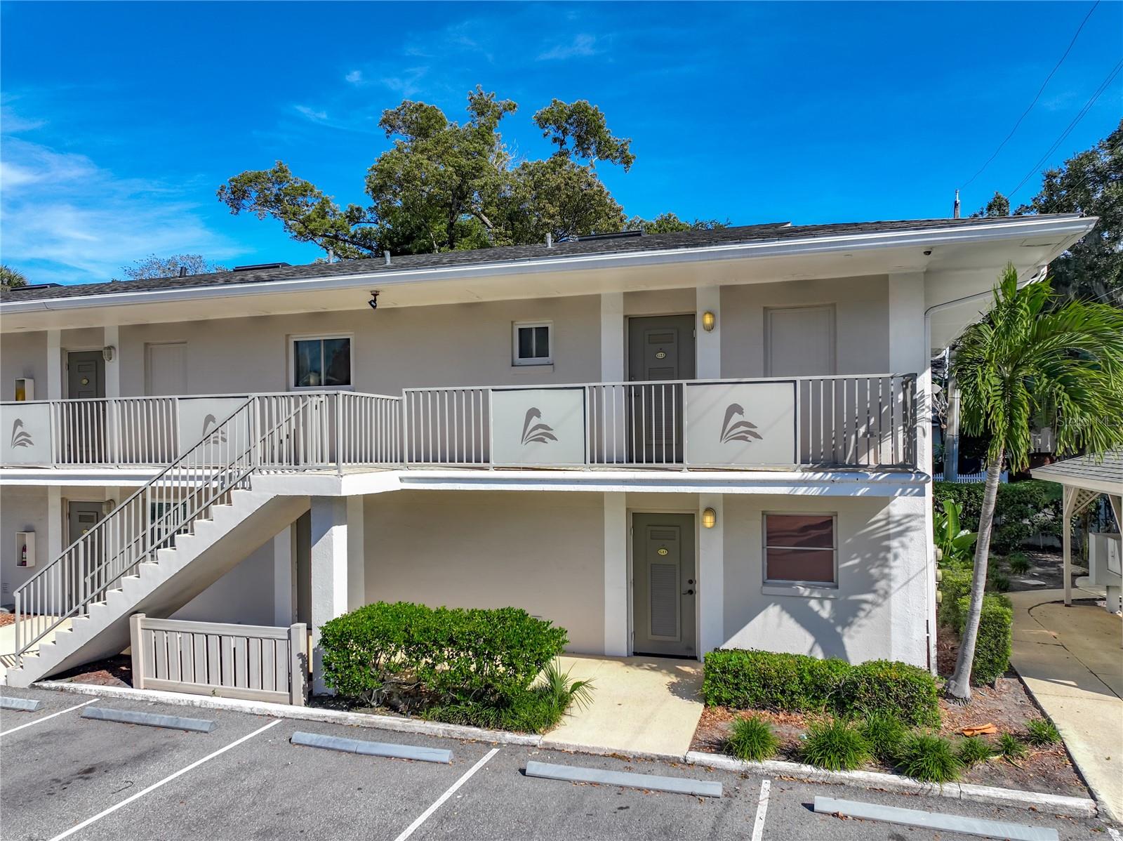 Image 56 of 60 For 1100 Delaney Avenue G23