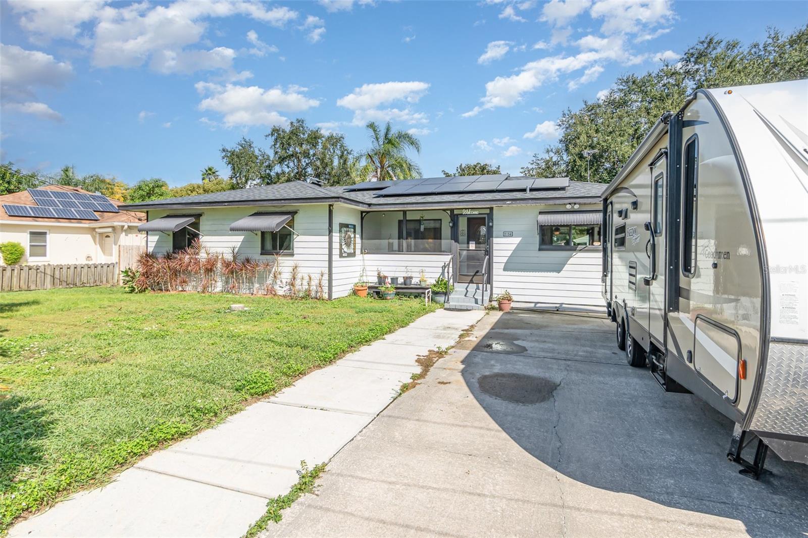 Image 4 of 32 For 2154 Lake Christie Drive