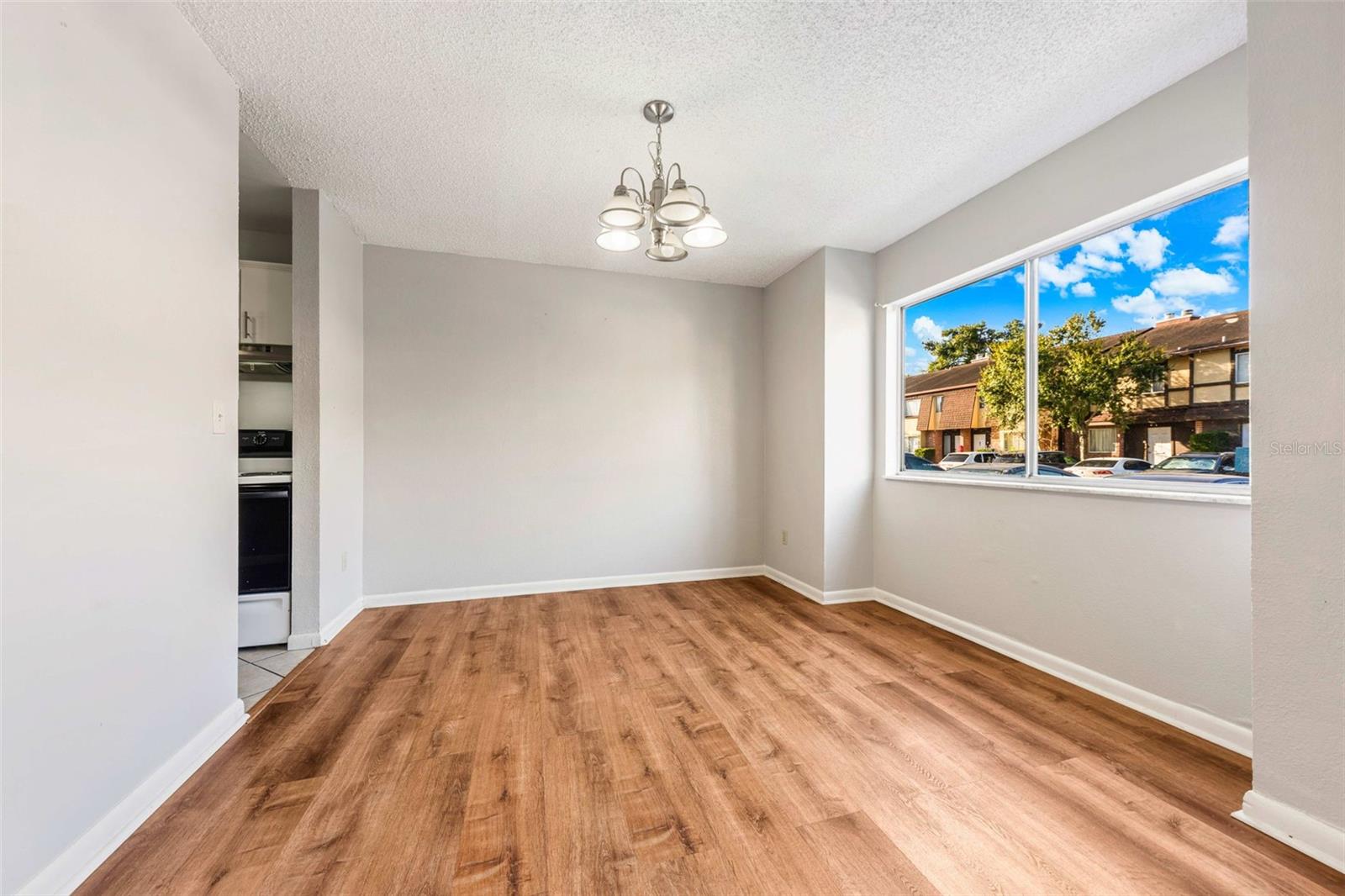 Image 19 of 41 For 5137 Piccadilly Circus Court 3