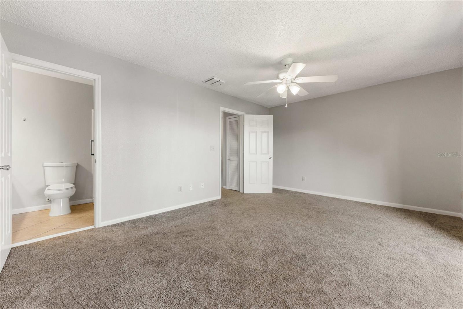 Image 22 of 41 For 5137 Piccadilly Circus Court 3