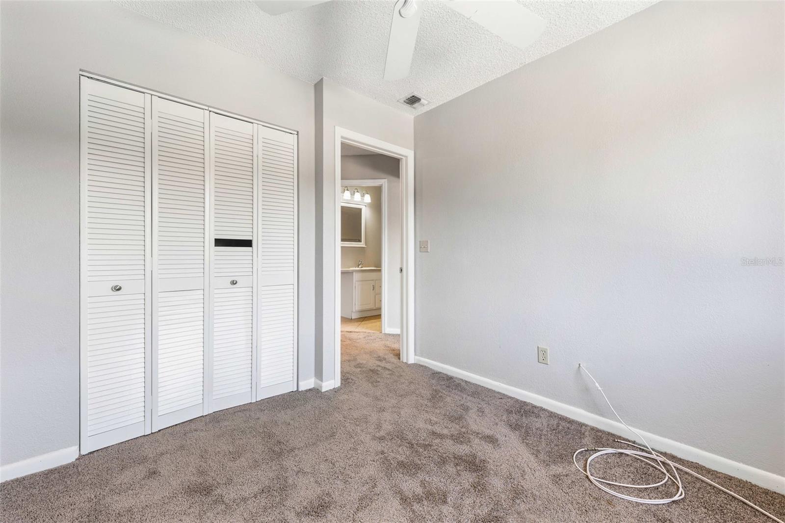 Image 26 of 41 For 5137 Piccadilly Circus Court 3