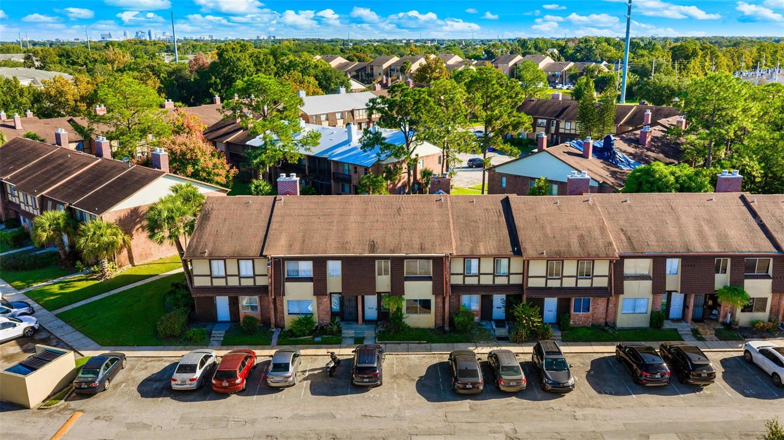 Image 35 of 41 For 5137 Piccadilly Circus Court 3