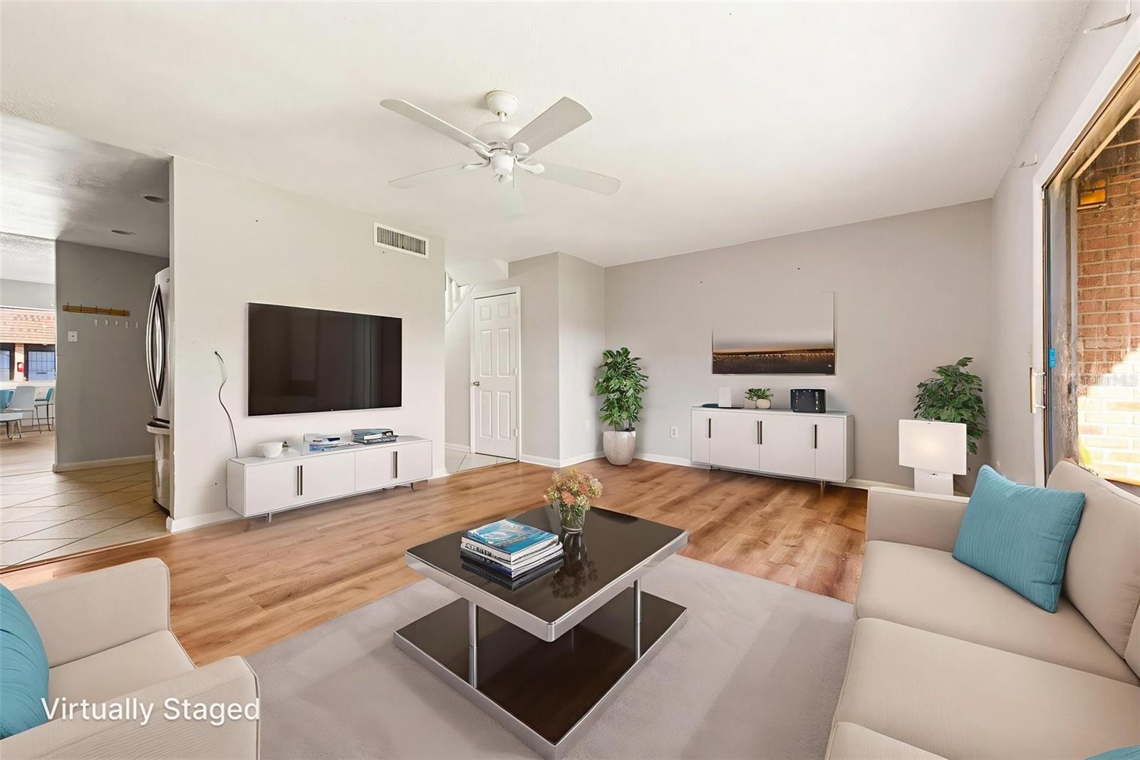 Image 6 of 41 For 5137 Piccadilly Circus Court 3