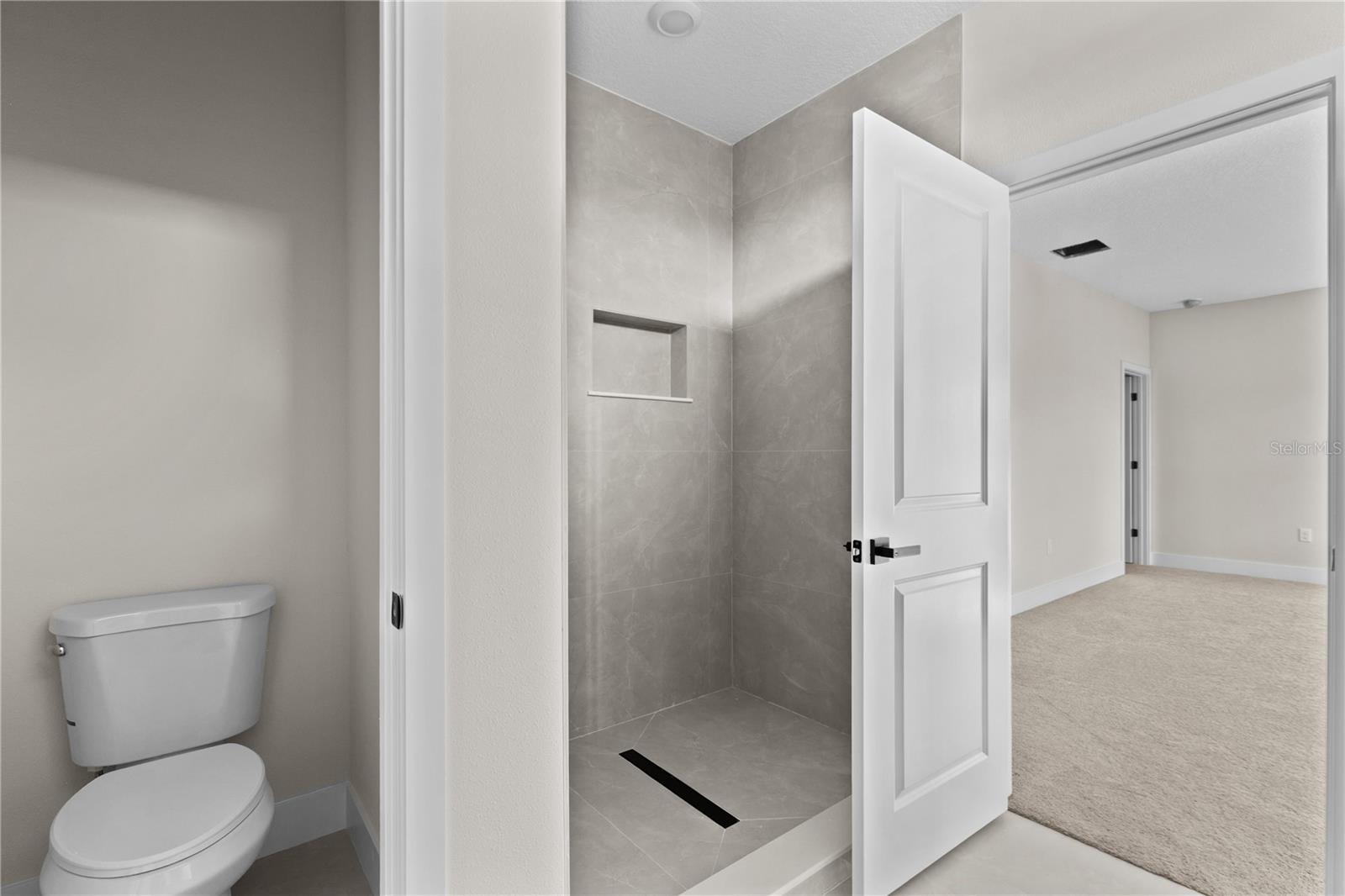 Image 16 of 25 For 2102 Ashland Boulevard