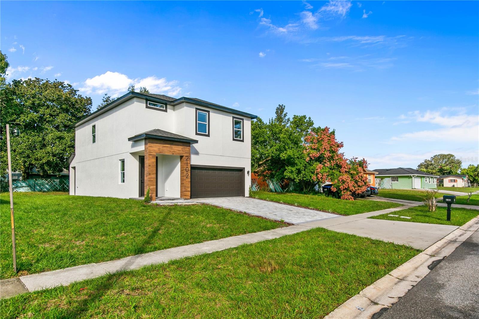 Image 2 of 25 For 2102 Ashland Boulevard