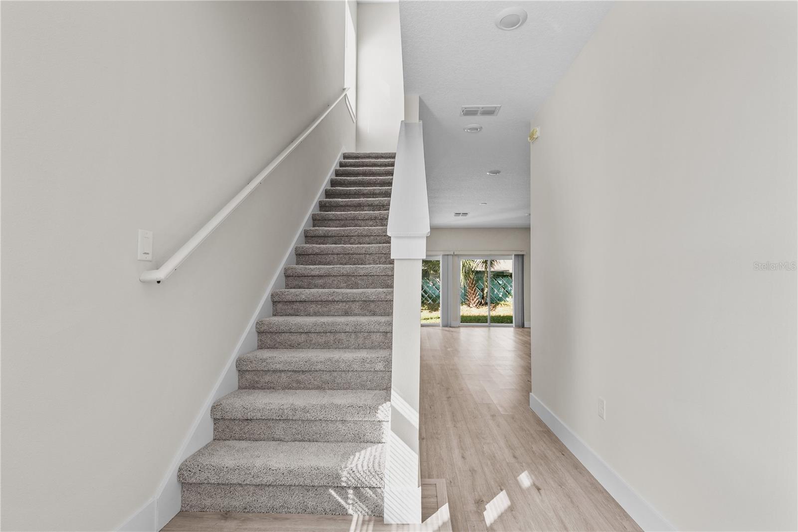 Image 5 of 25 For 2102 Ashland Boulevard