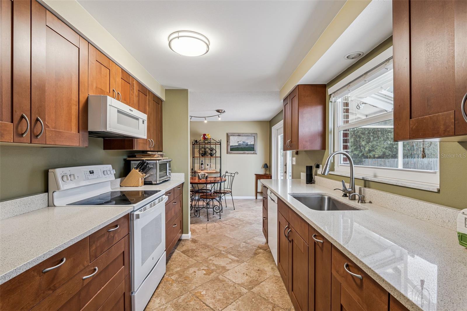 Image 10 of 37 For 2 Ted Circle